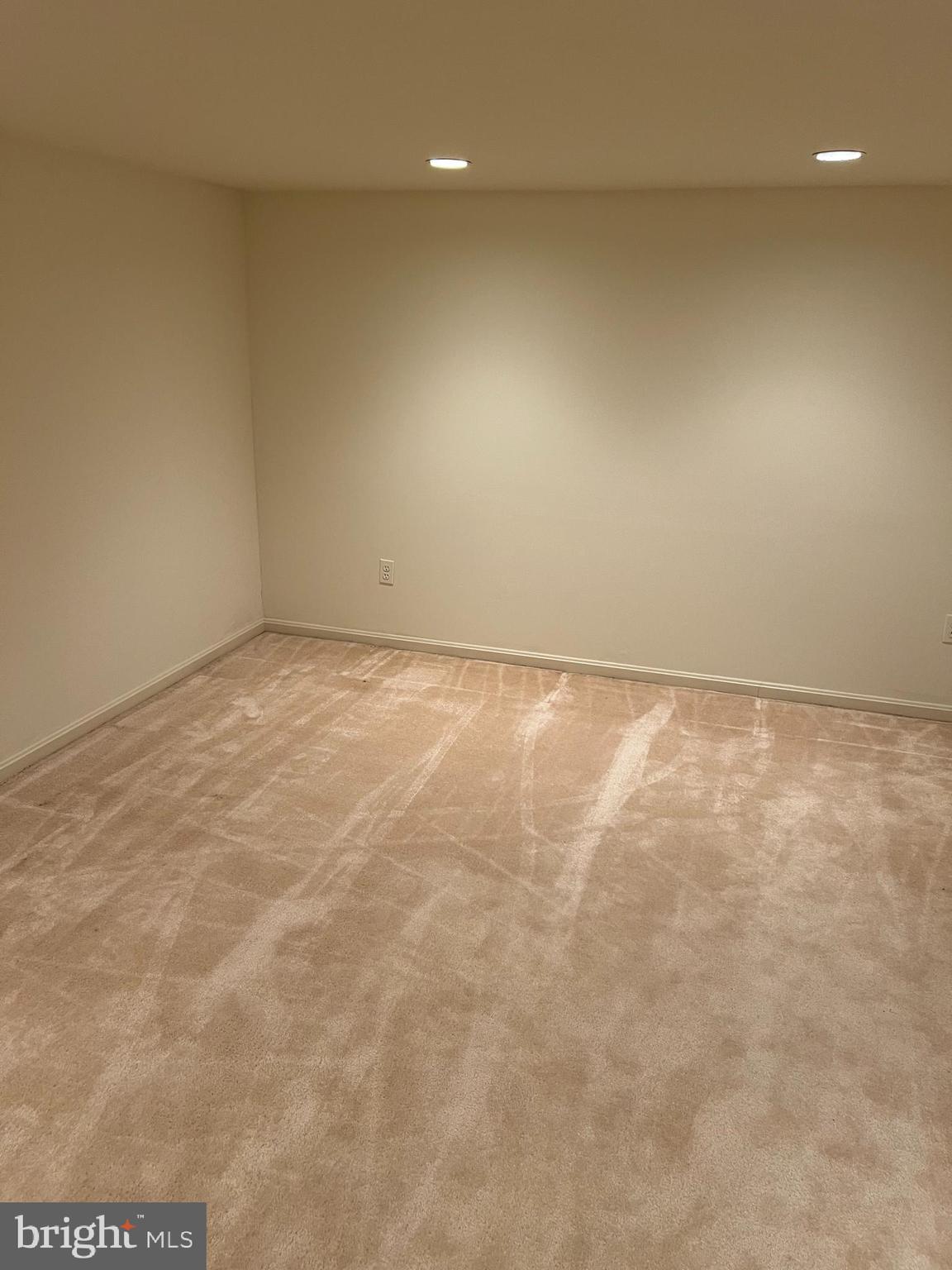 TUCKERMAN STATION - Residential Lease