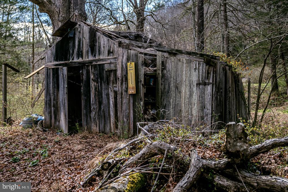 NONE AVAILABLE - Land