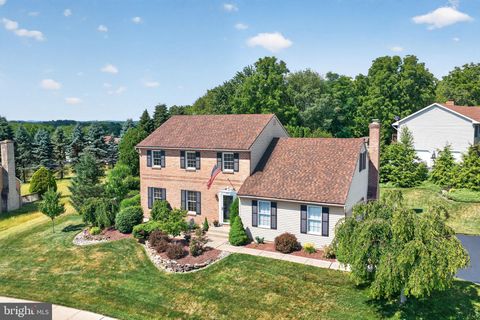 Homes For Sale - 4601 Christina Drive<br/> WHITEHALL, PA 18052