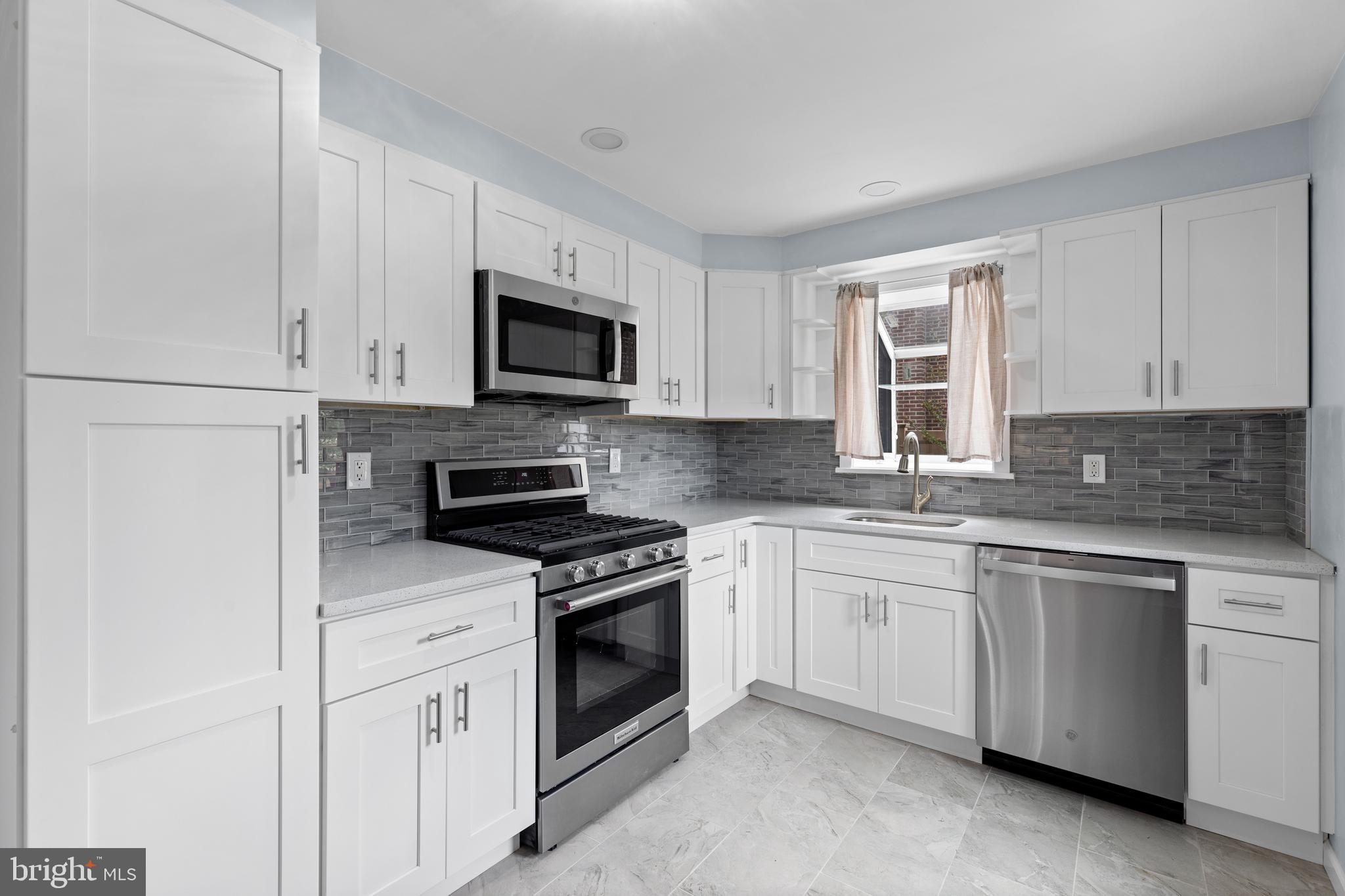 CHELTENHAM - Residential