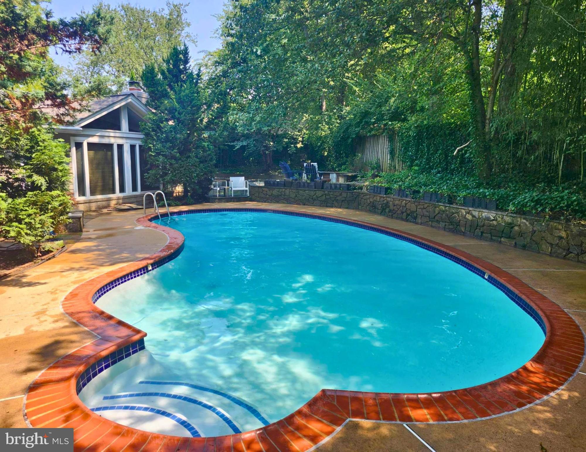 1725 BIRCH ROAD