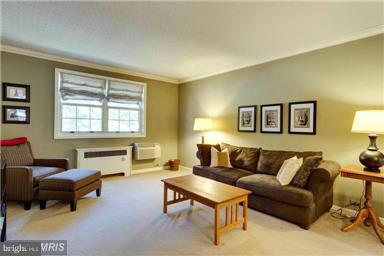 ARLINGTON OAKS - Residential Lease