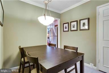 ARLINGTON OAKS - Residential Lease