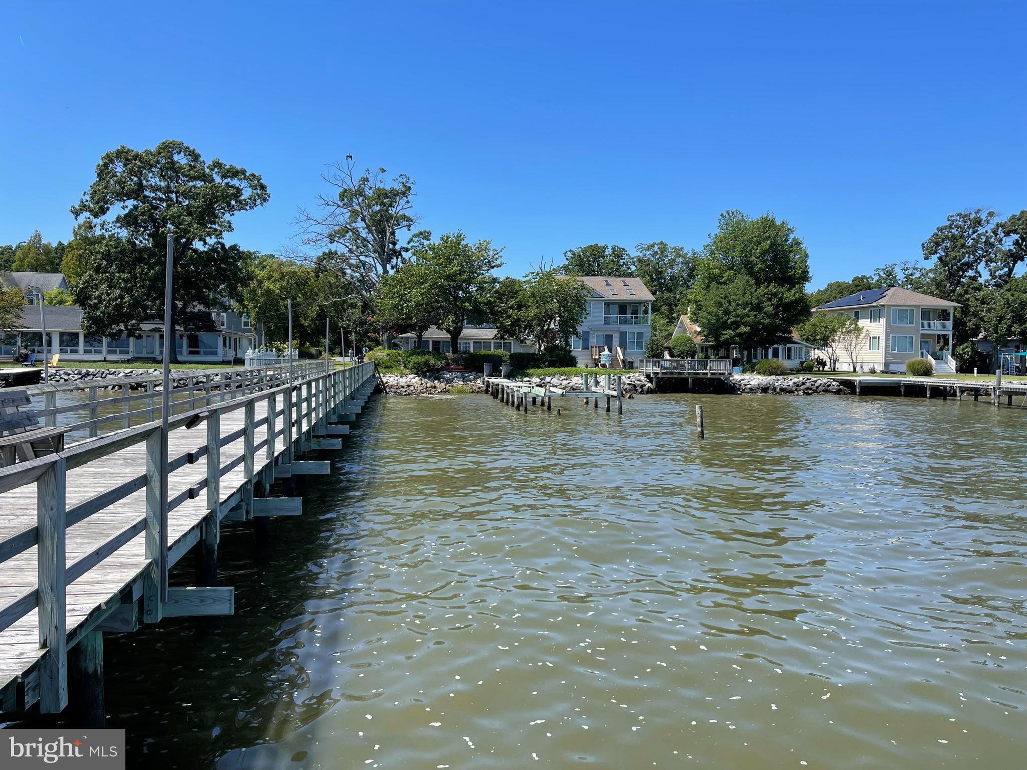 FELICITY COVE - Residential