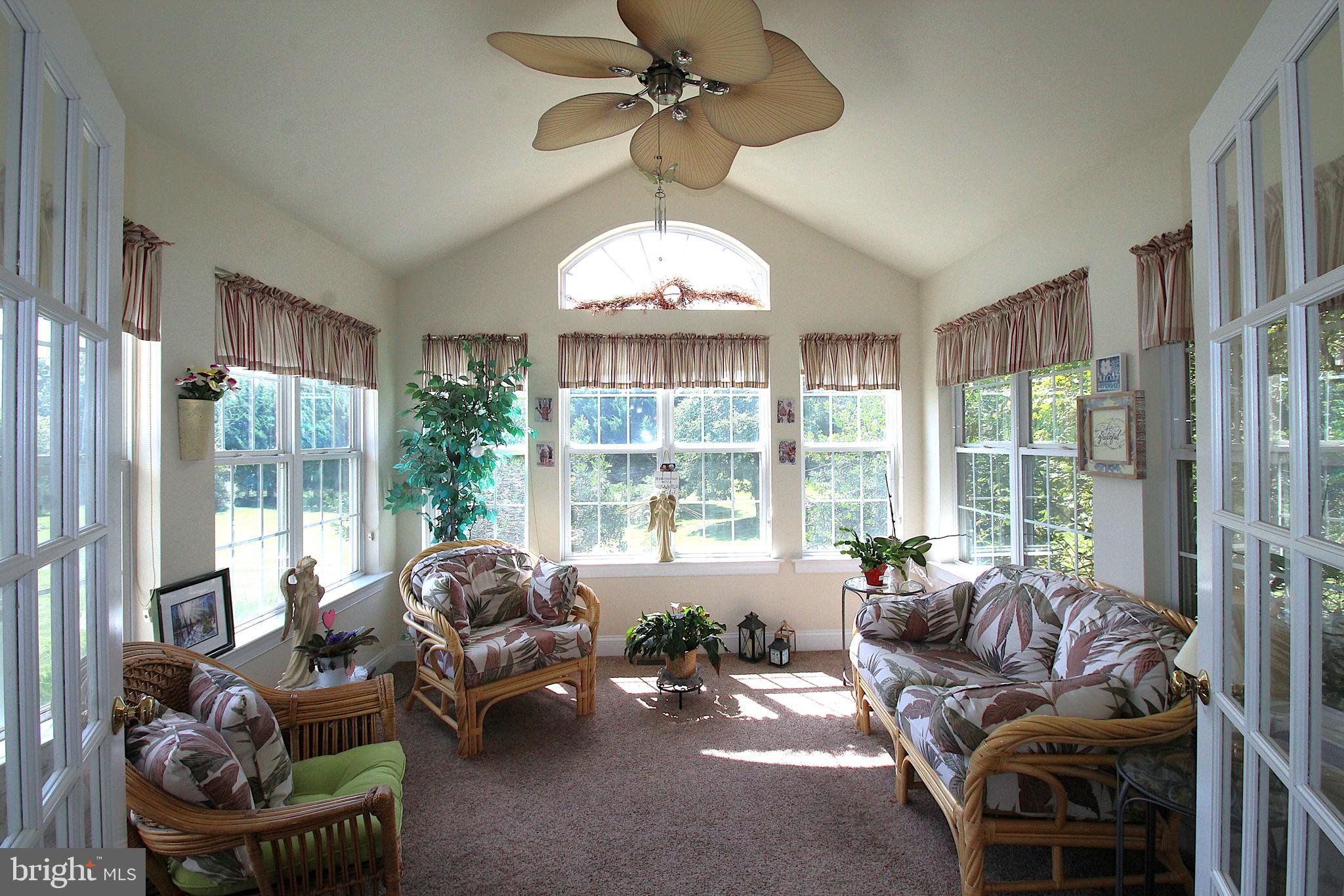 HUNTERS RUN - Residential