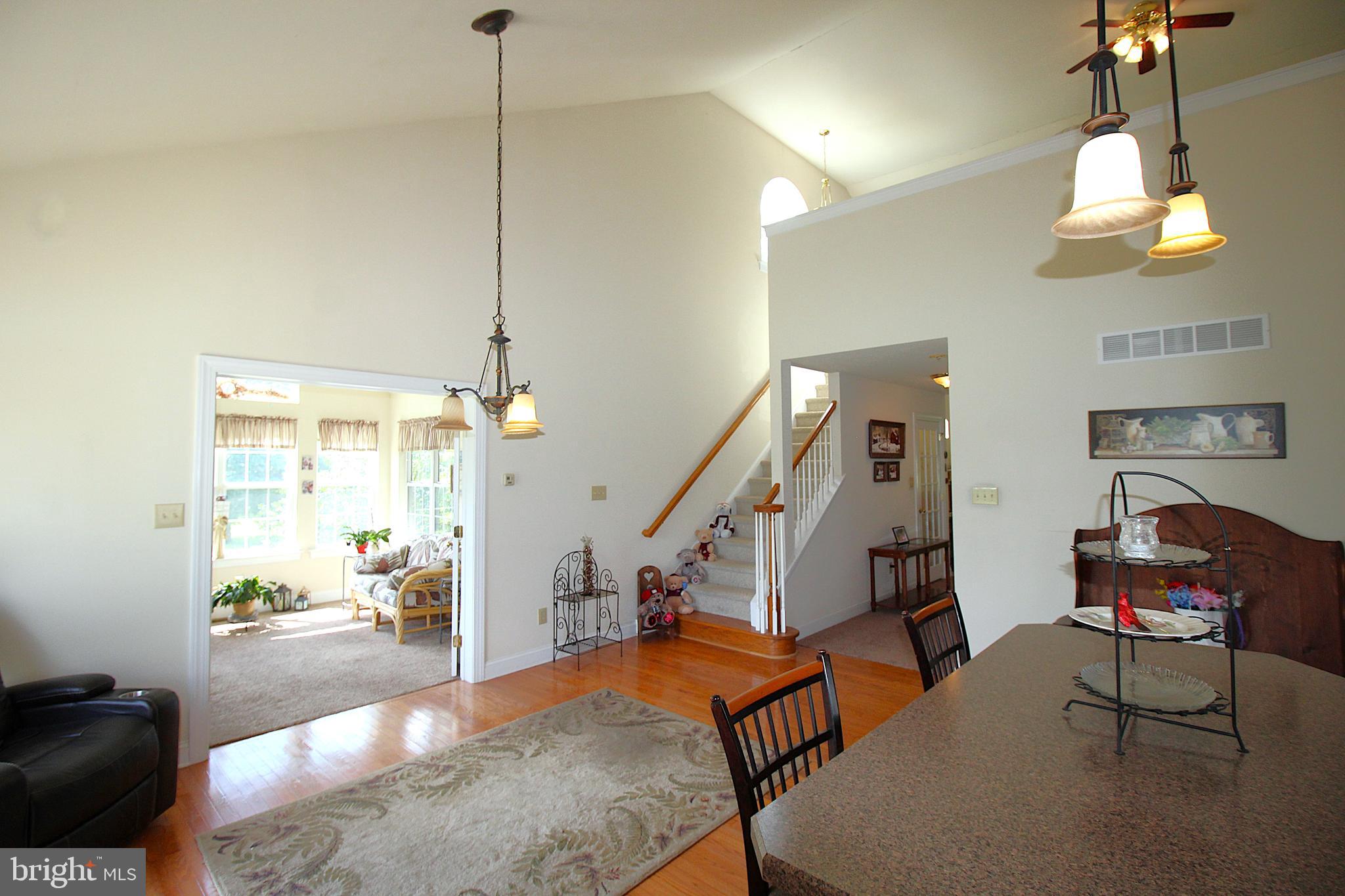 HUNTERS RUN - Residential