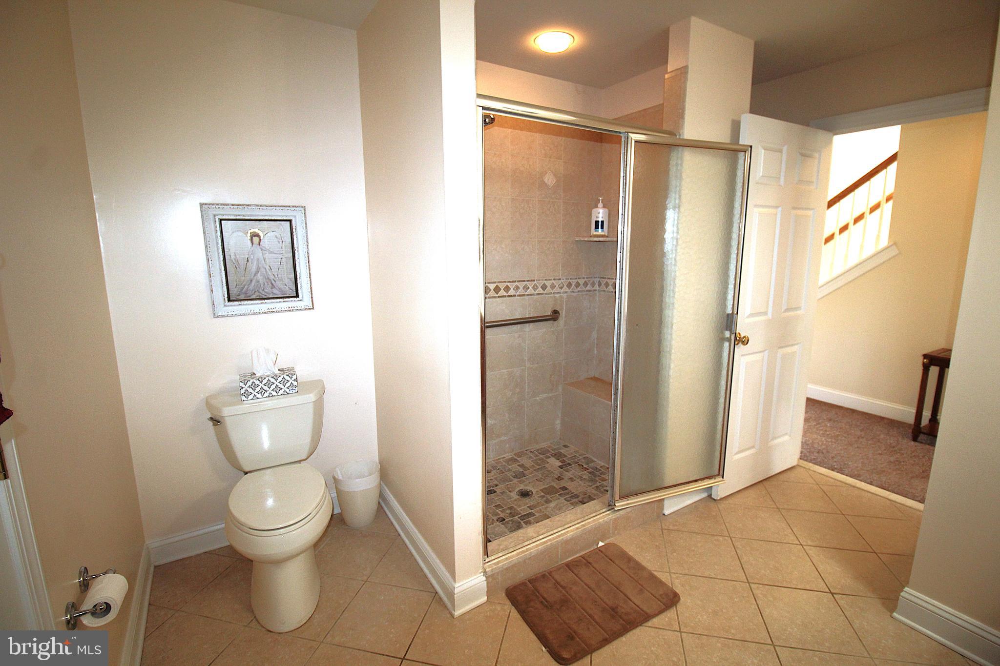 HUNTERS RUN - Residential