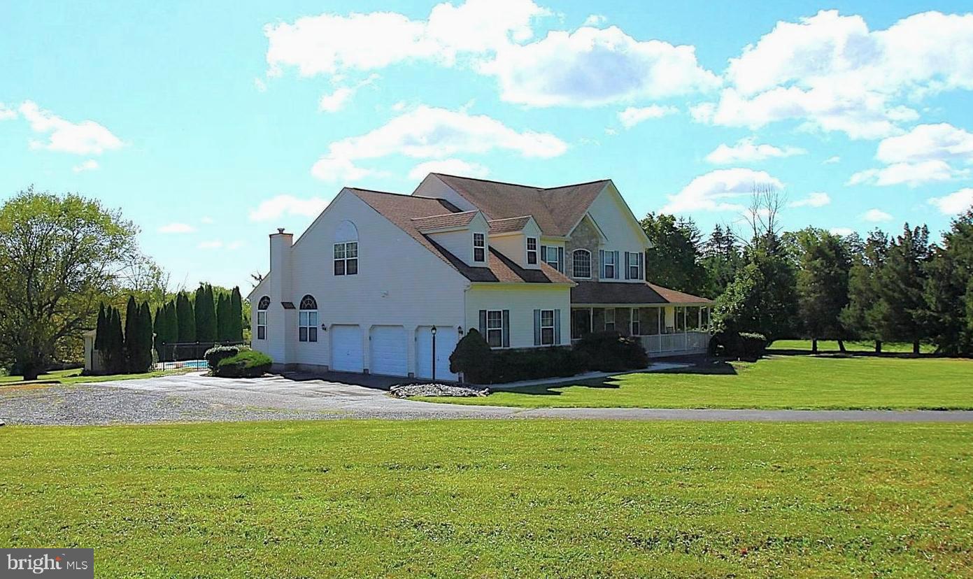 HUNTERS RUN - Residential