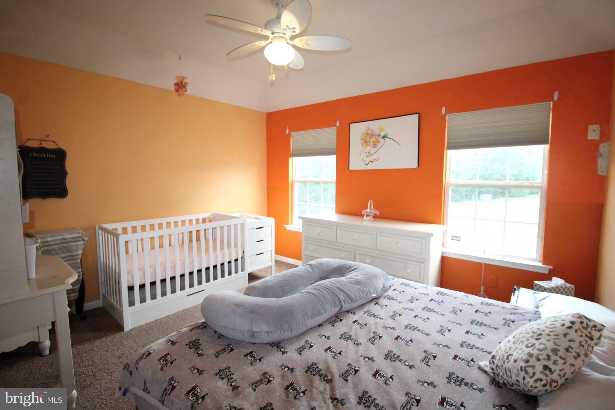 HUNTERS RUN - Residential