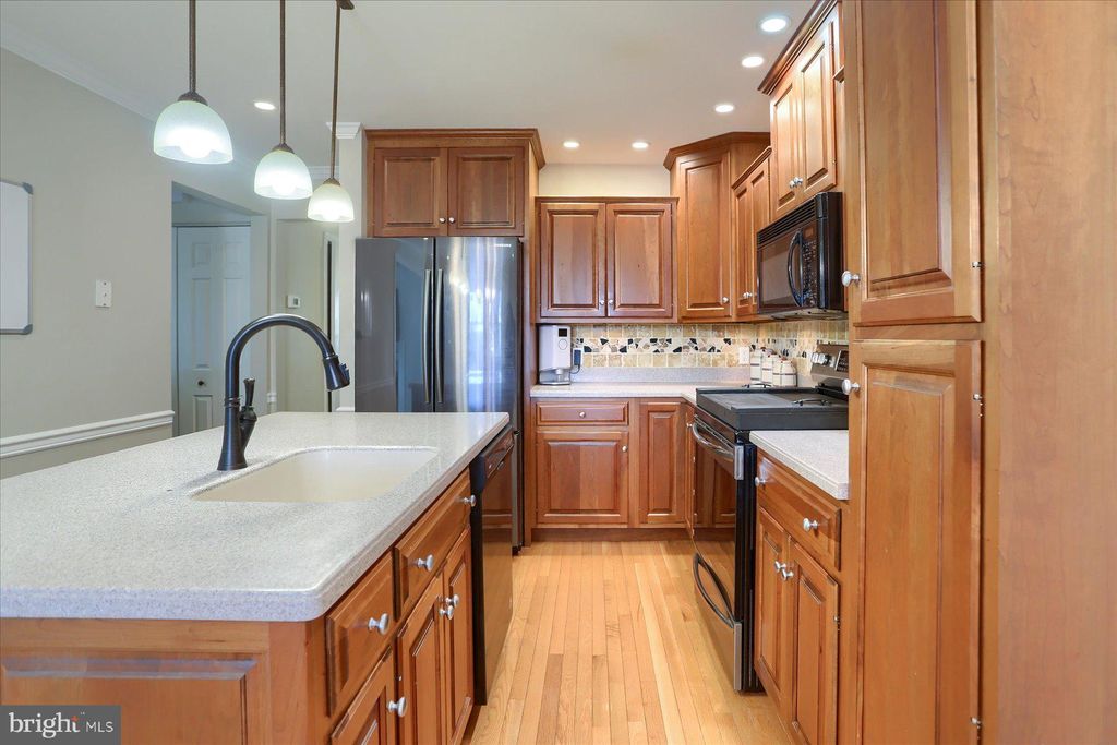 Photo of 3226 Oakglen Court, Lancaster, PA 17601 (MLS # PALA2047464)