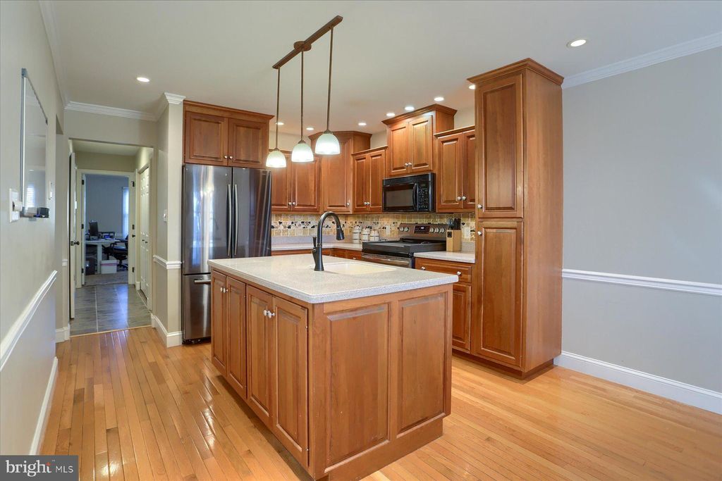 Photo of 3226 Oakglen Court, Lancaster, PA 17601 (MLS # PALA2047464)