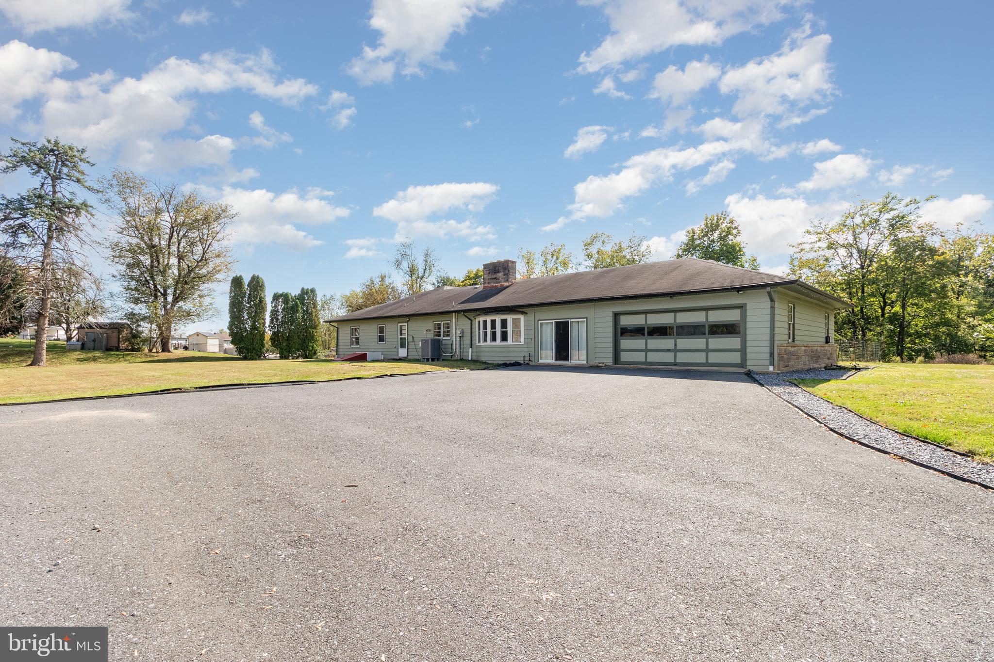 4100 GREENWOOD BOULEVARD