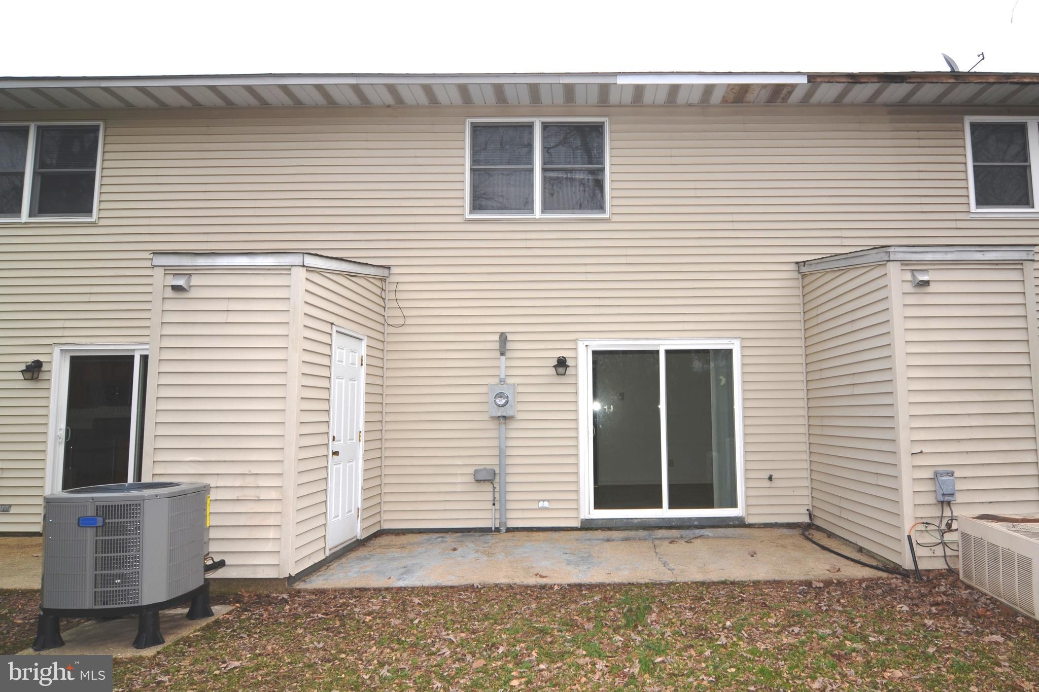 SPRING VALLEY - Residential Lease