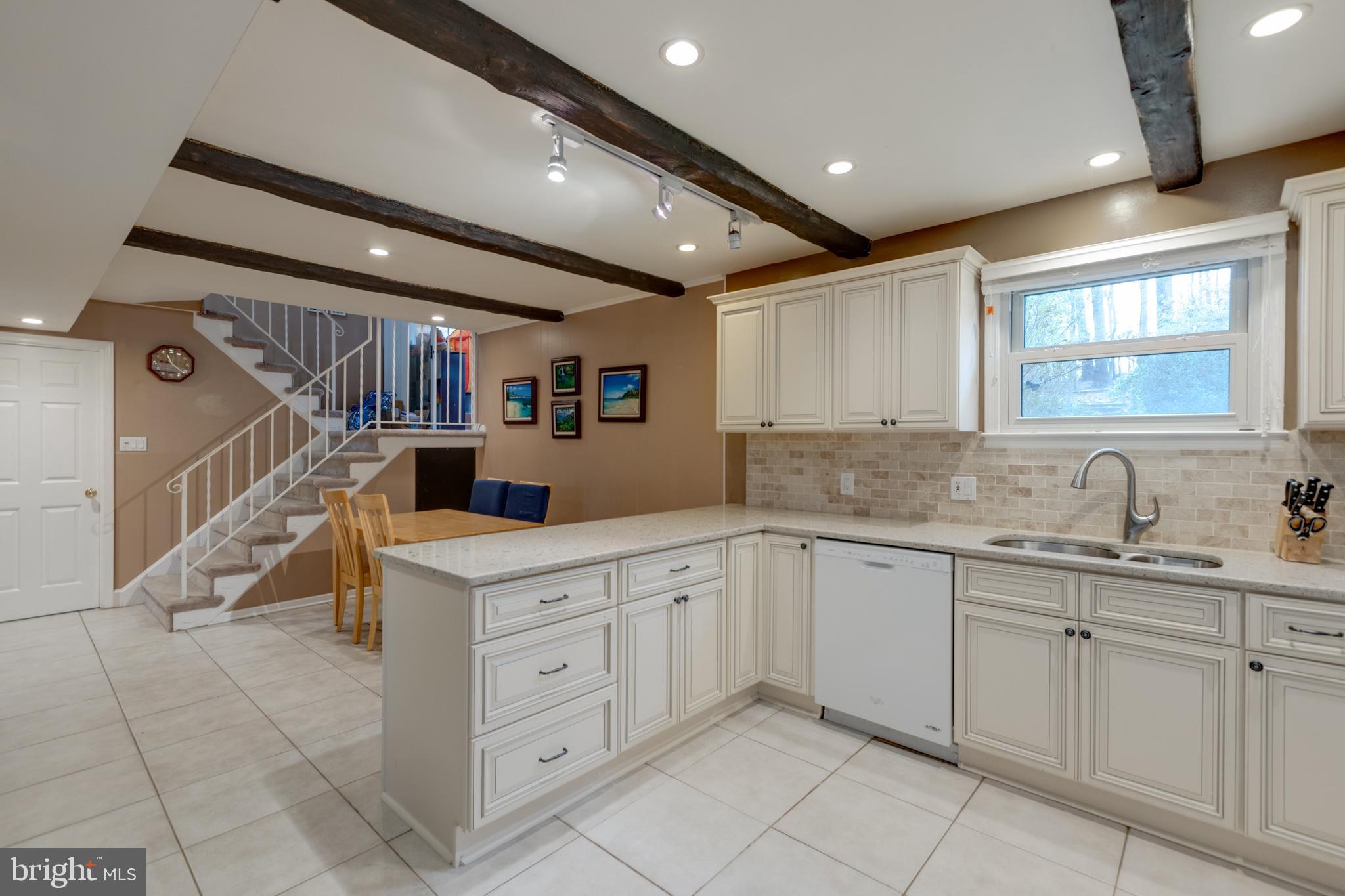 ORANGE HUNT ESTATES WEST - Residential