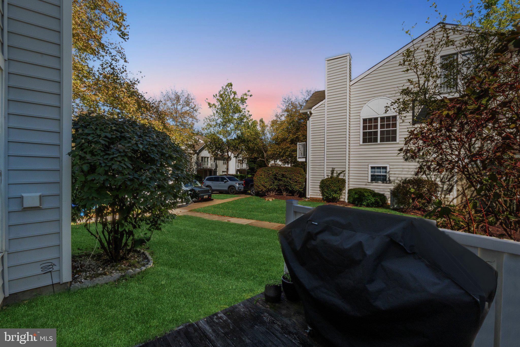 VILL AT MANCHESTER FARMS - Residential