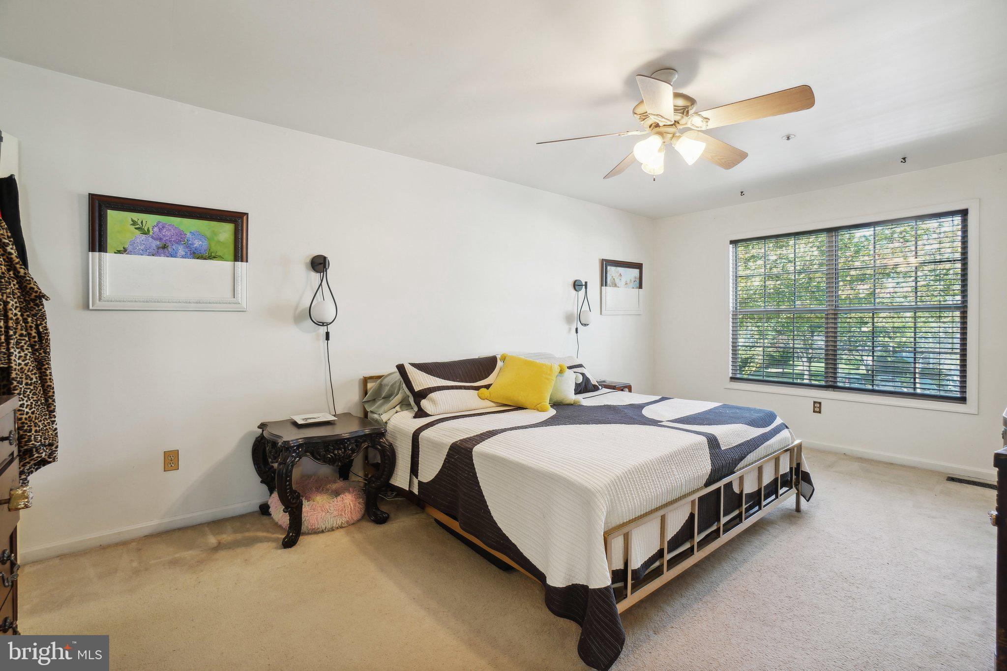 VILL AT MANCHESTER FARMS - Residential