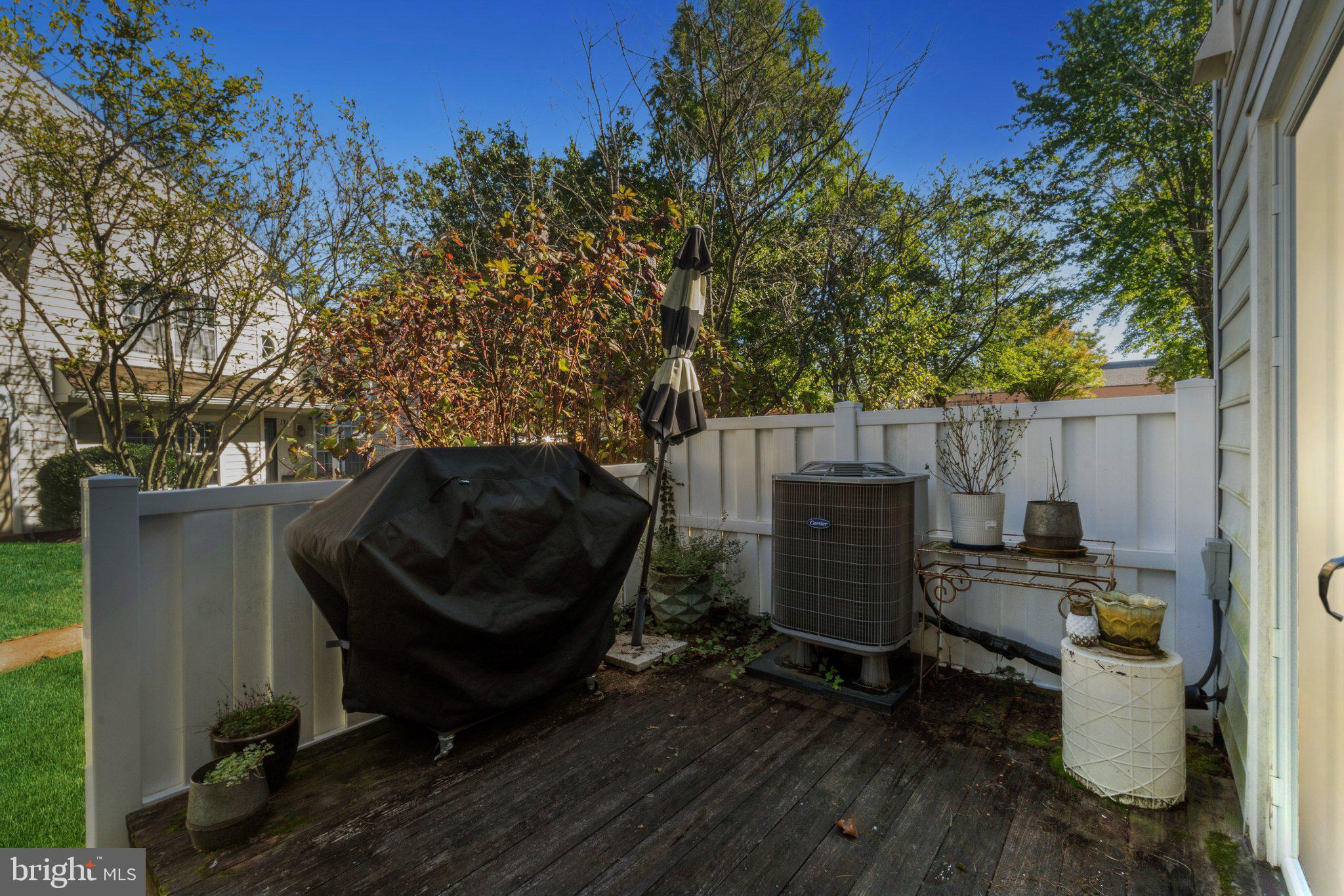 VILL AT MANCHESTER FARMS - Residential