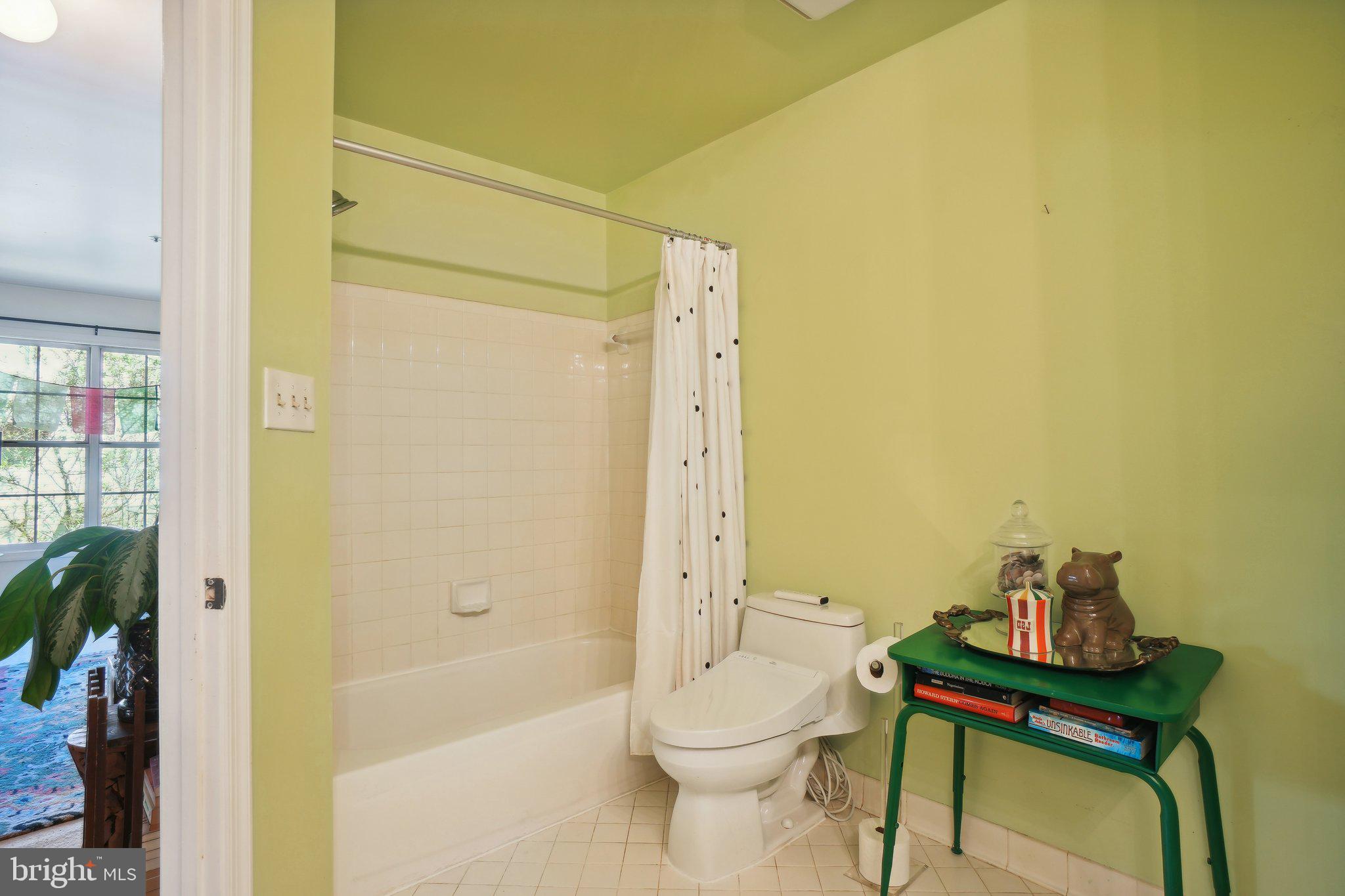 VILL AT MANCHESTER FARMS - Residential