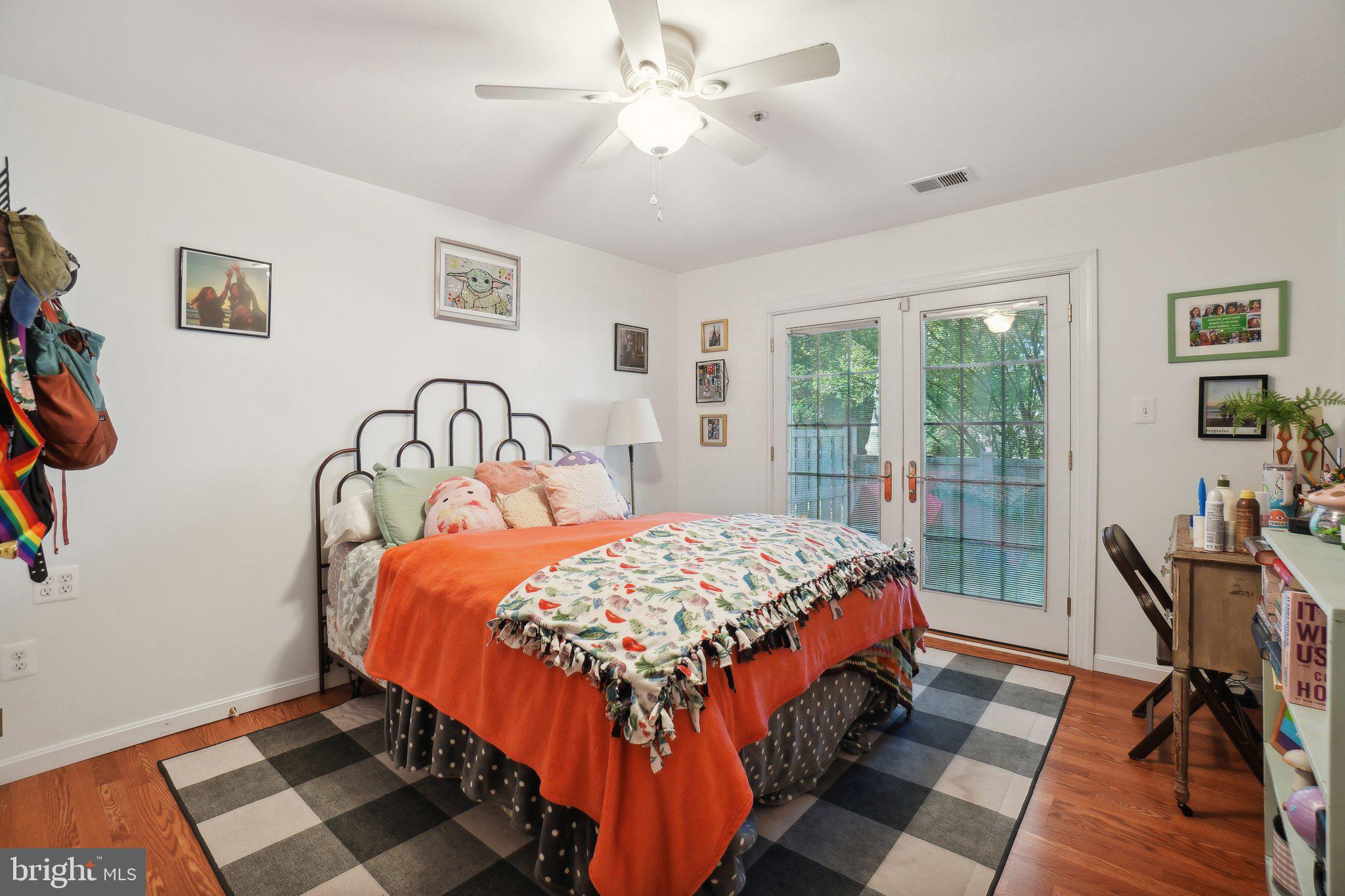 VILL AT MANCHESTER FARMS - Residential