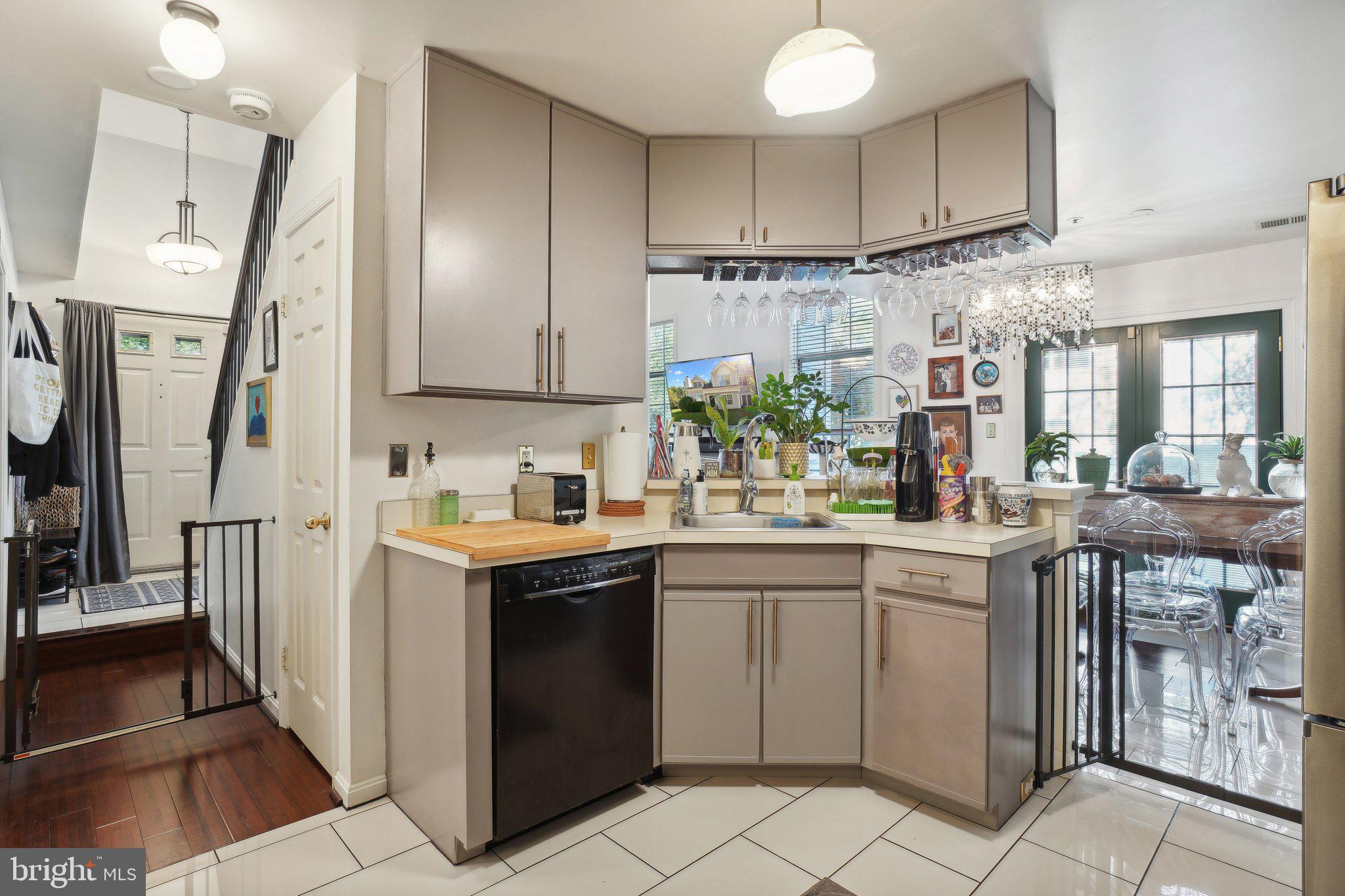 VILL AT MANCHESTER FARMS - Residential