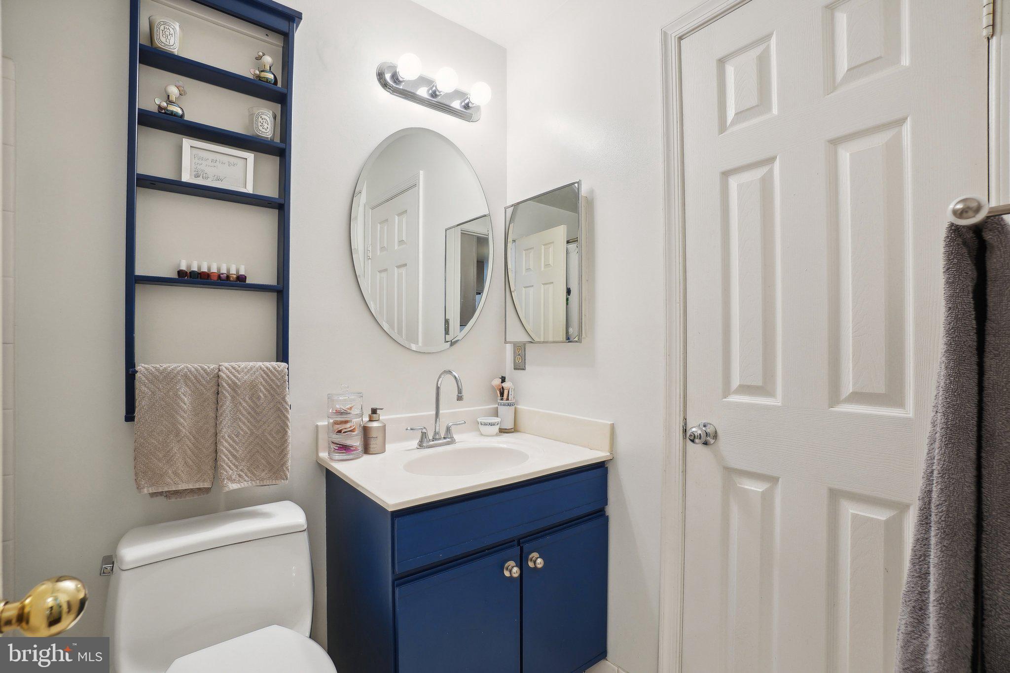 VILL AT MANCHESTER FARMS - Residential