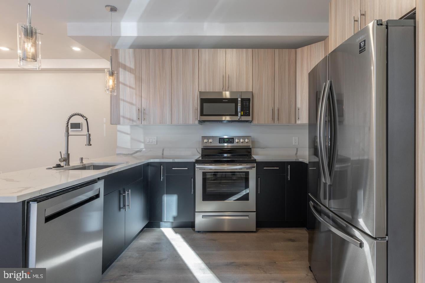920 N 15TH STREET 1