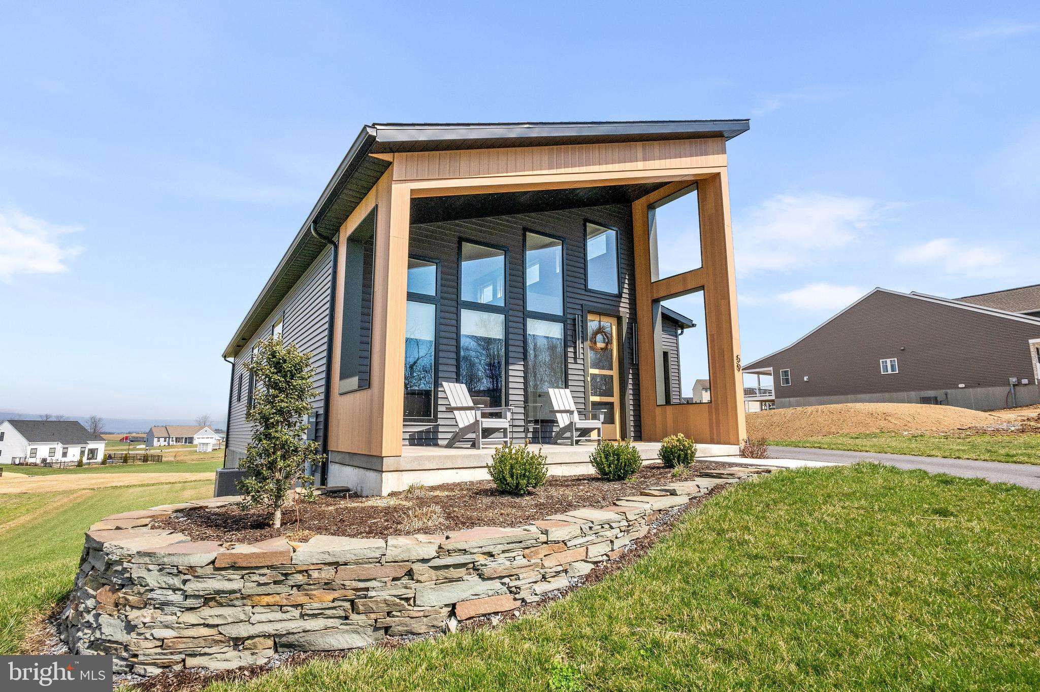 MOUNTAIN MEADOWS - Residential