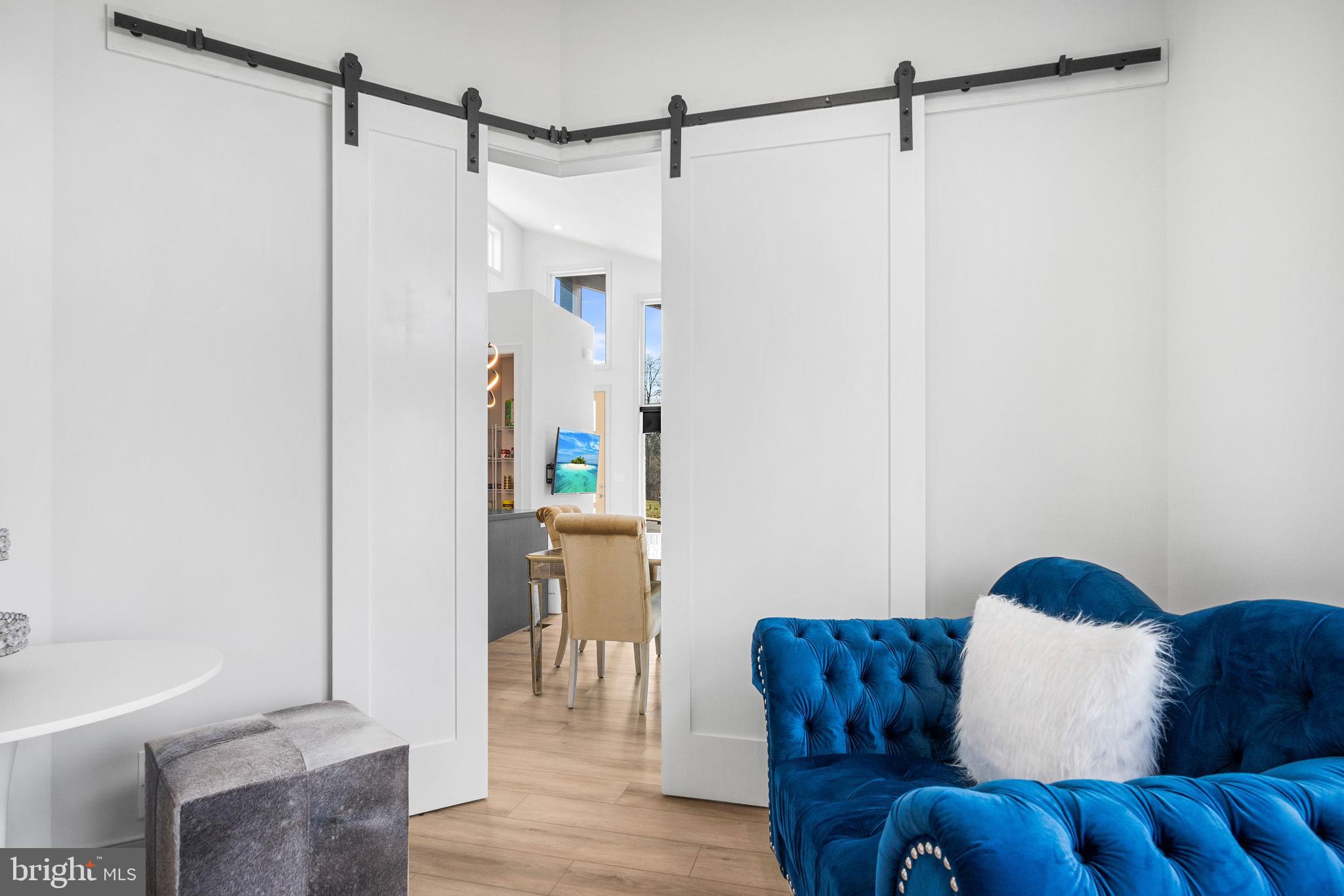 MOUNTAIN MEADOWS - Residential