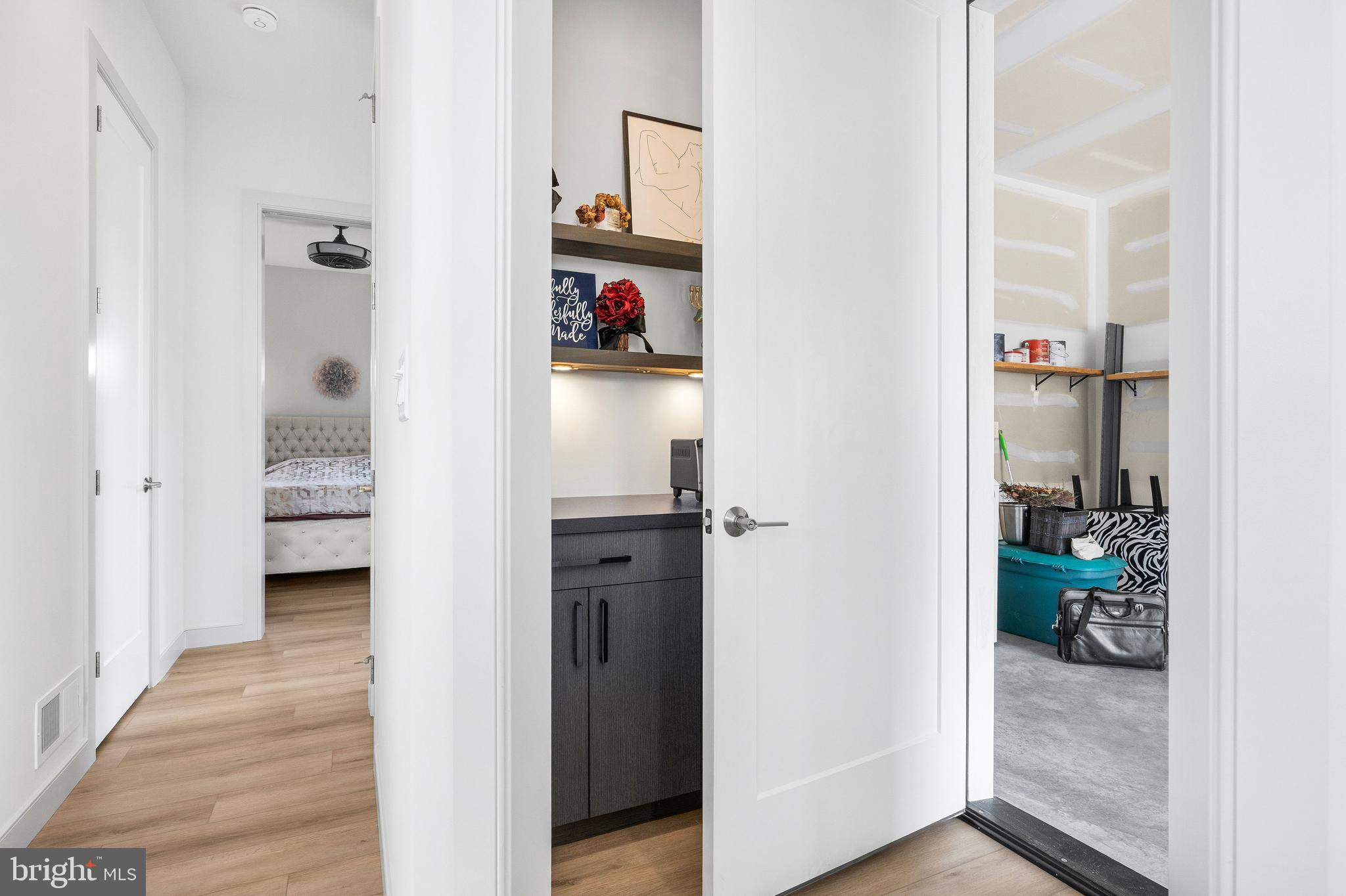 MOUNTAIN MEADOWS - Residential