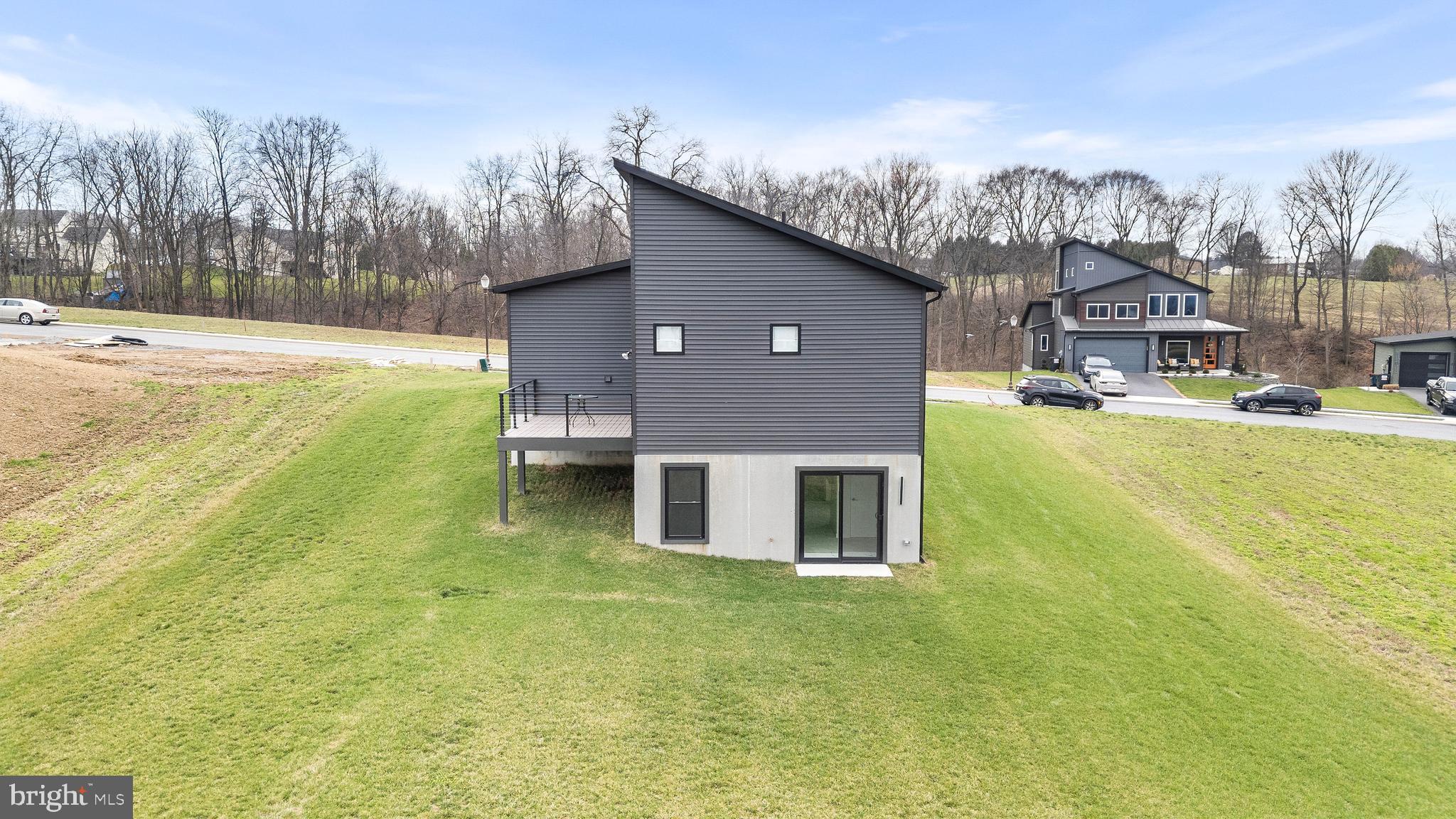 MOUNTAIN MEADOWS - Residential