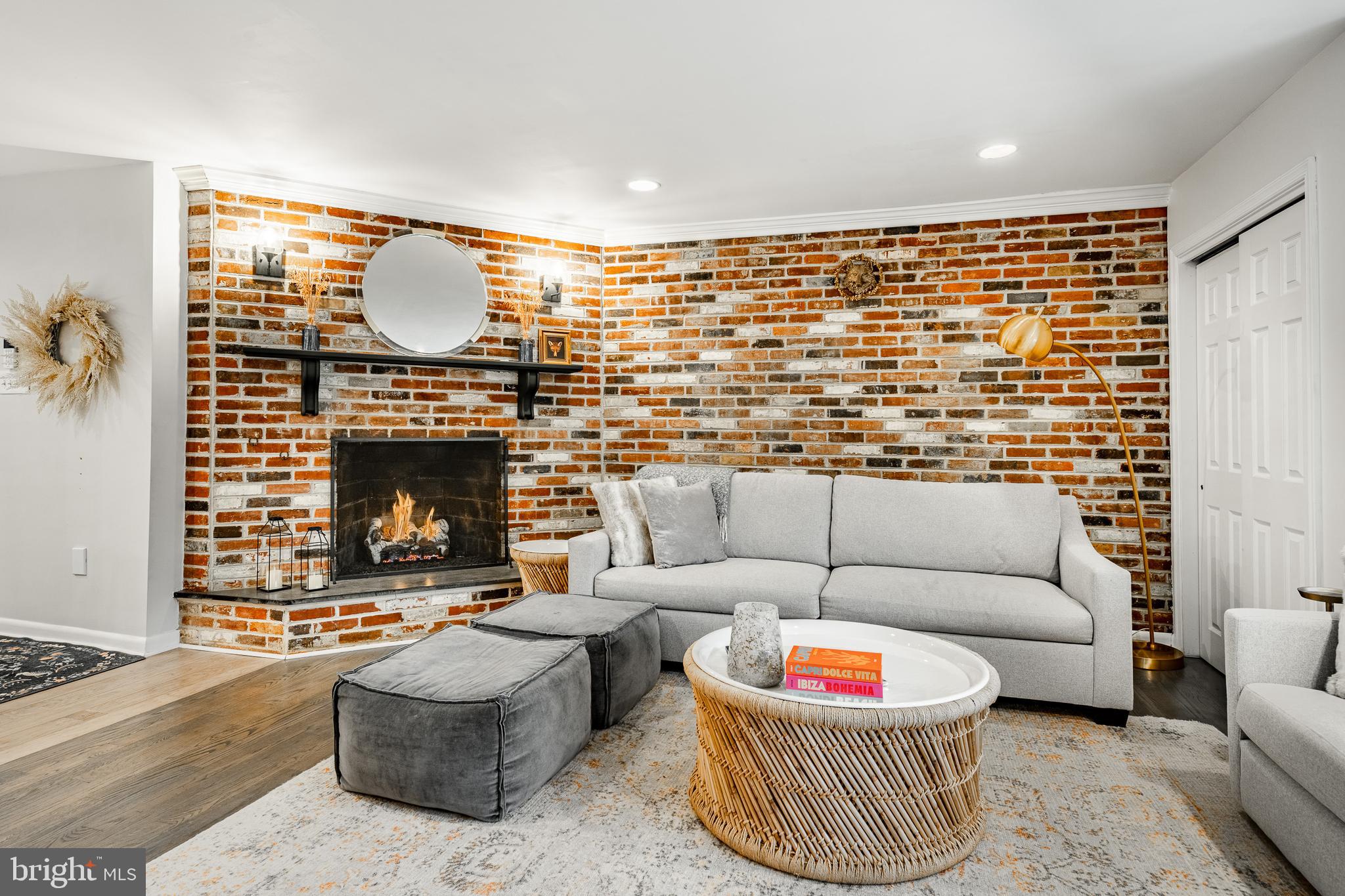 WOODMERE - Residential