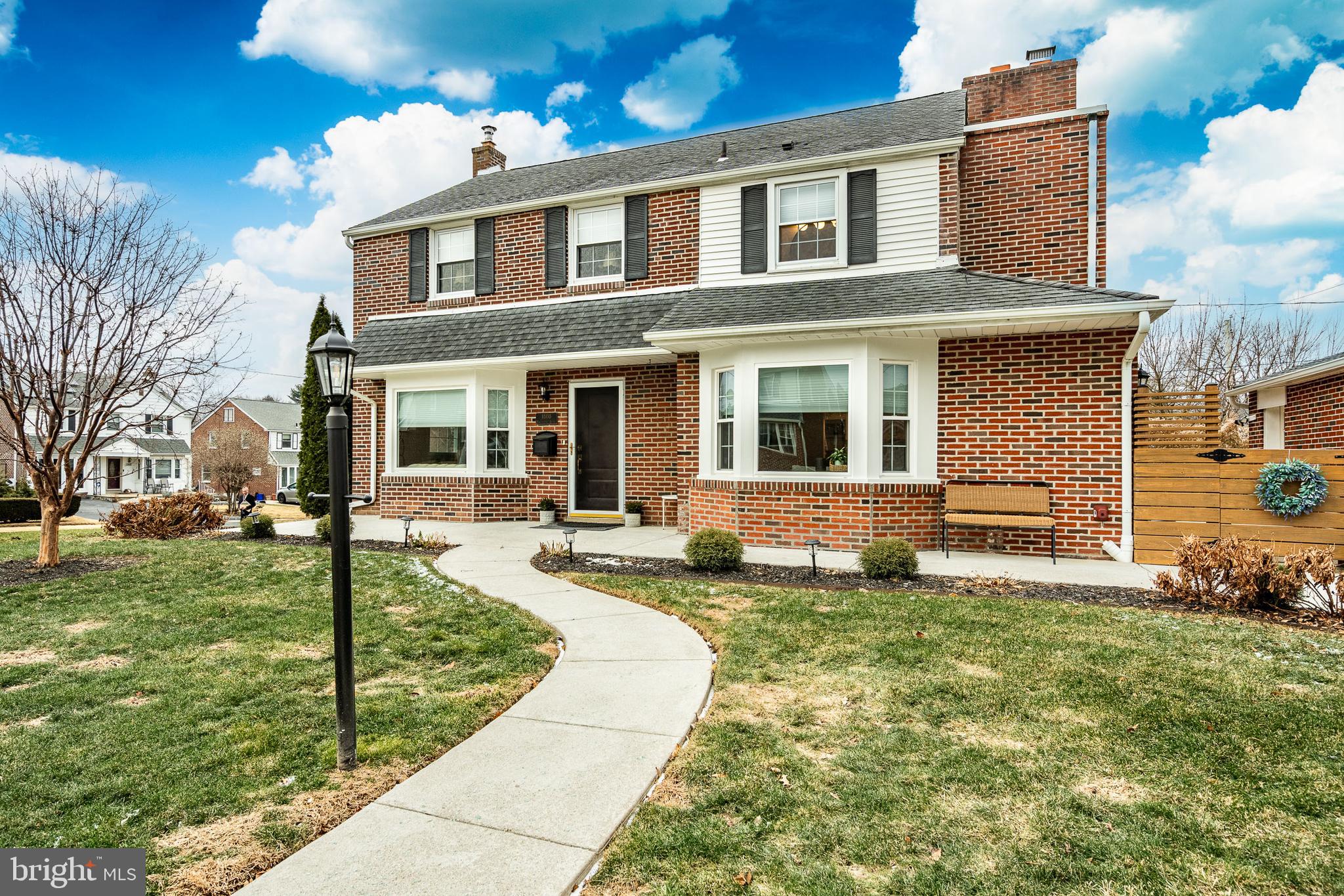 WOODMERE - Residential