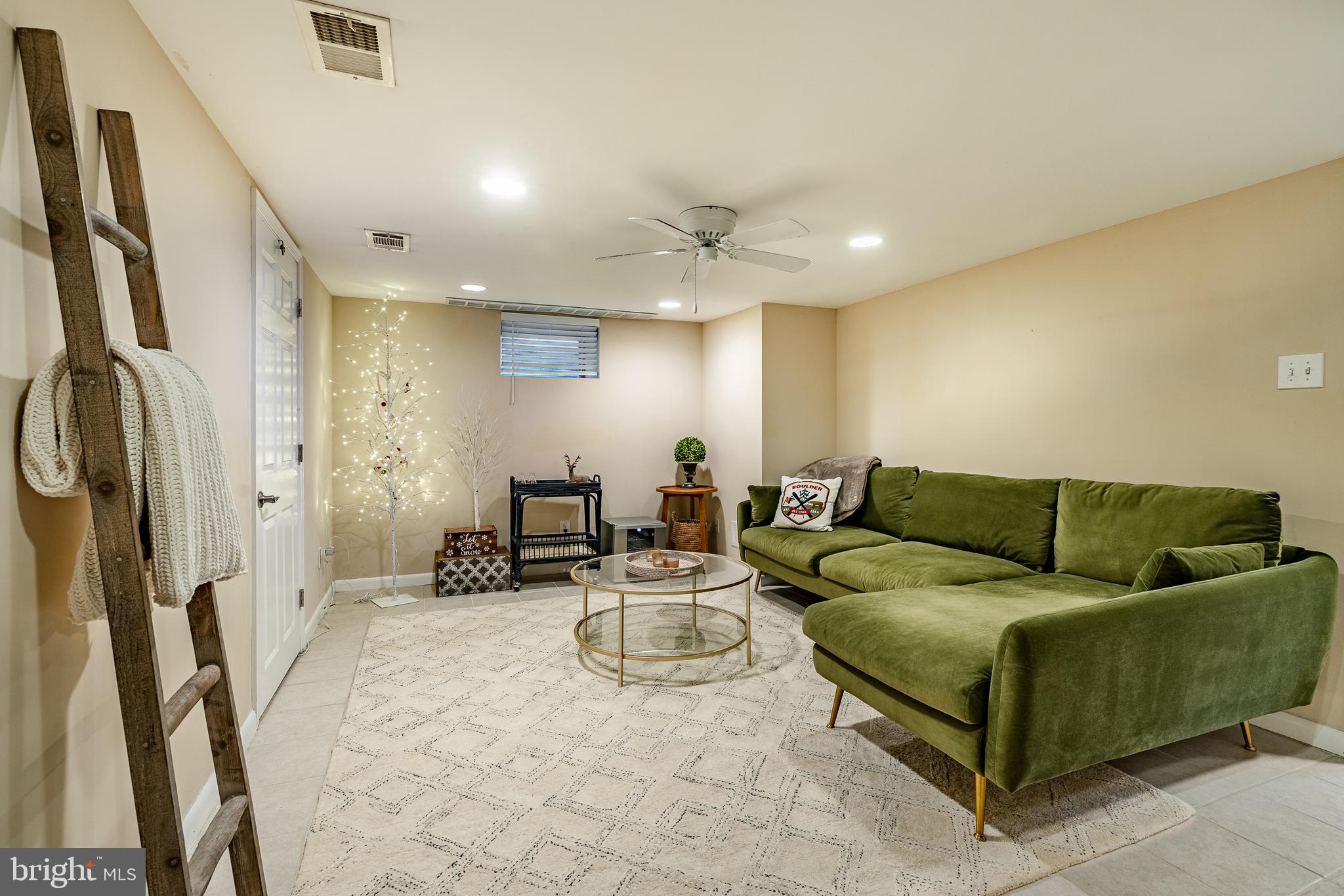 WOODMERE - Residential