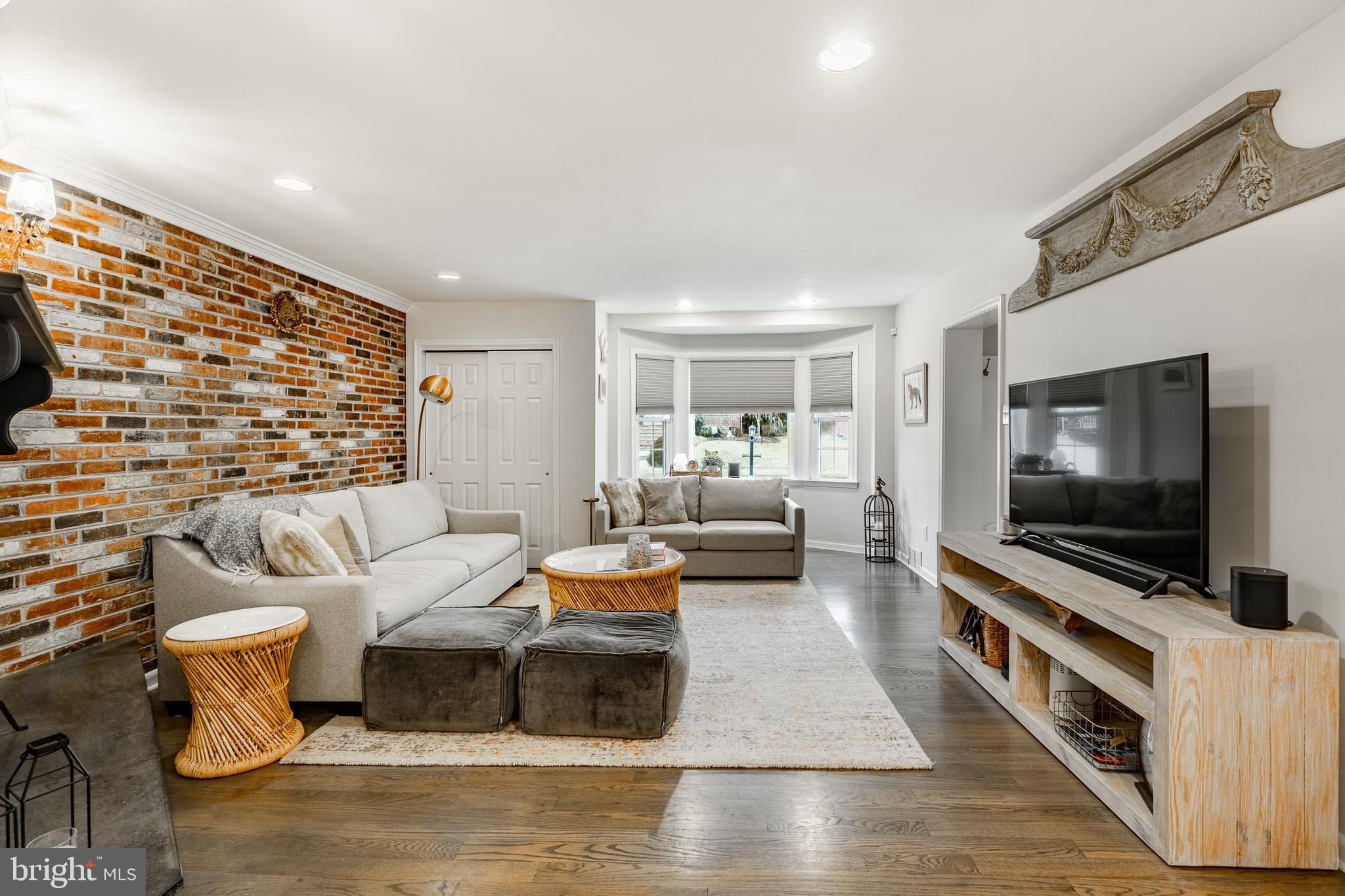 WOODMERE - Residential