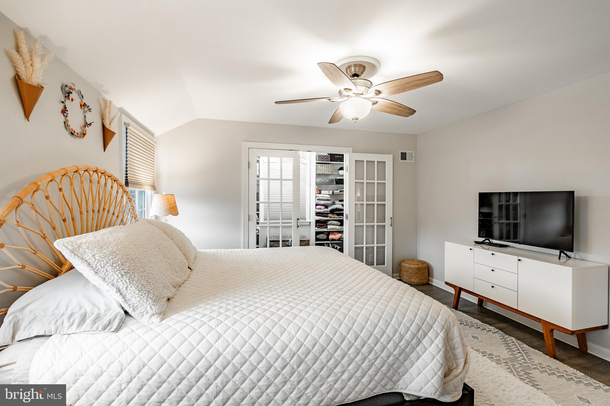 WOODMERE - Residential