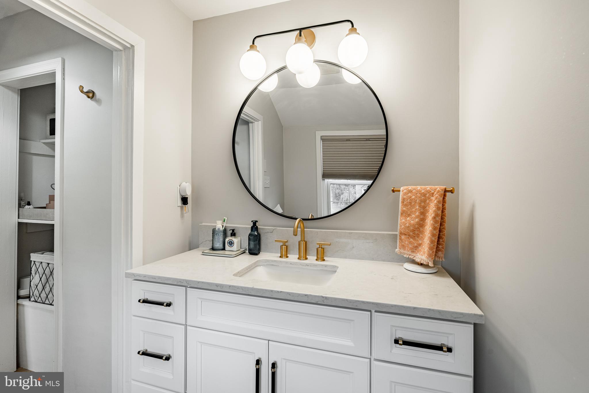 WOODMERE - Residential