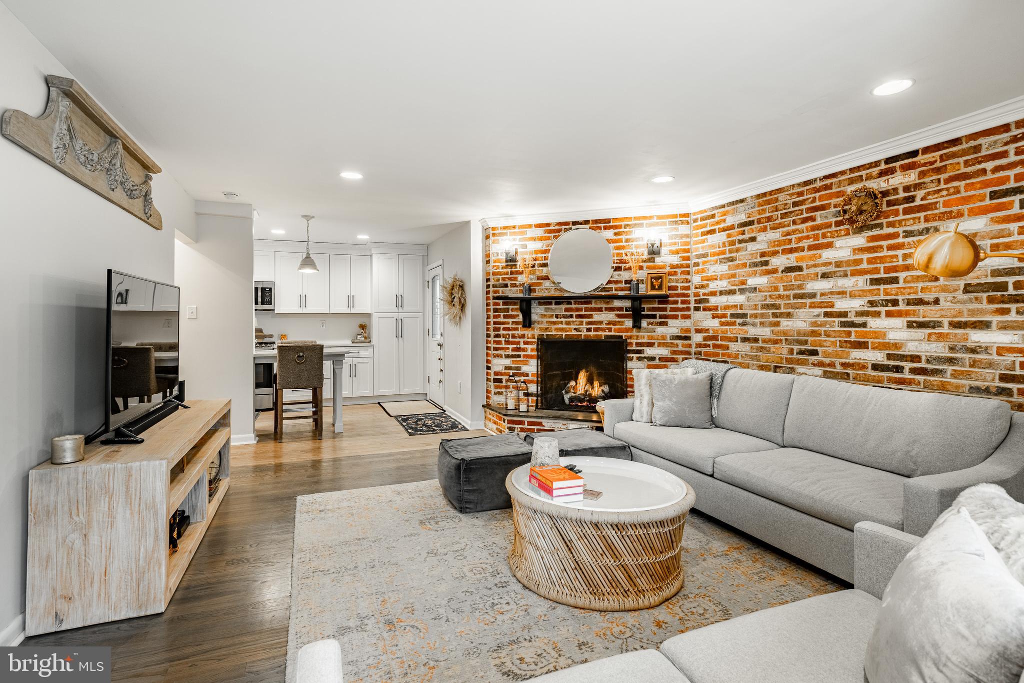 WOODMERE - Residential