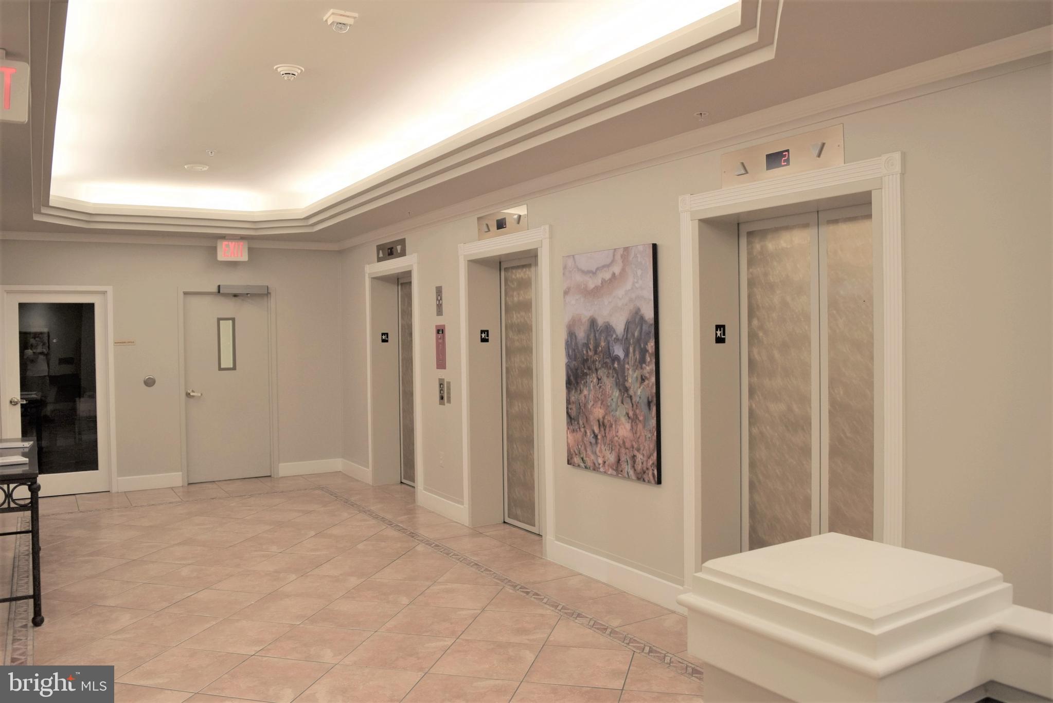 LANSDOWNE WOODS - Residential