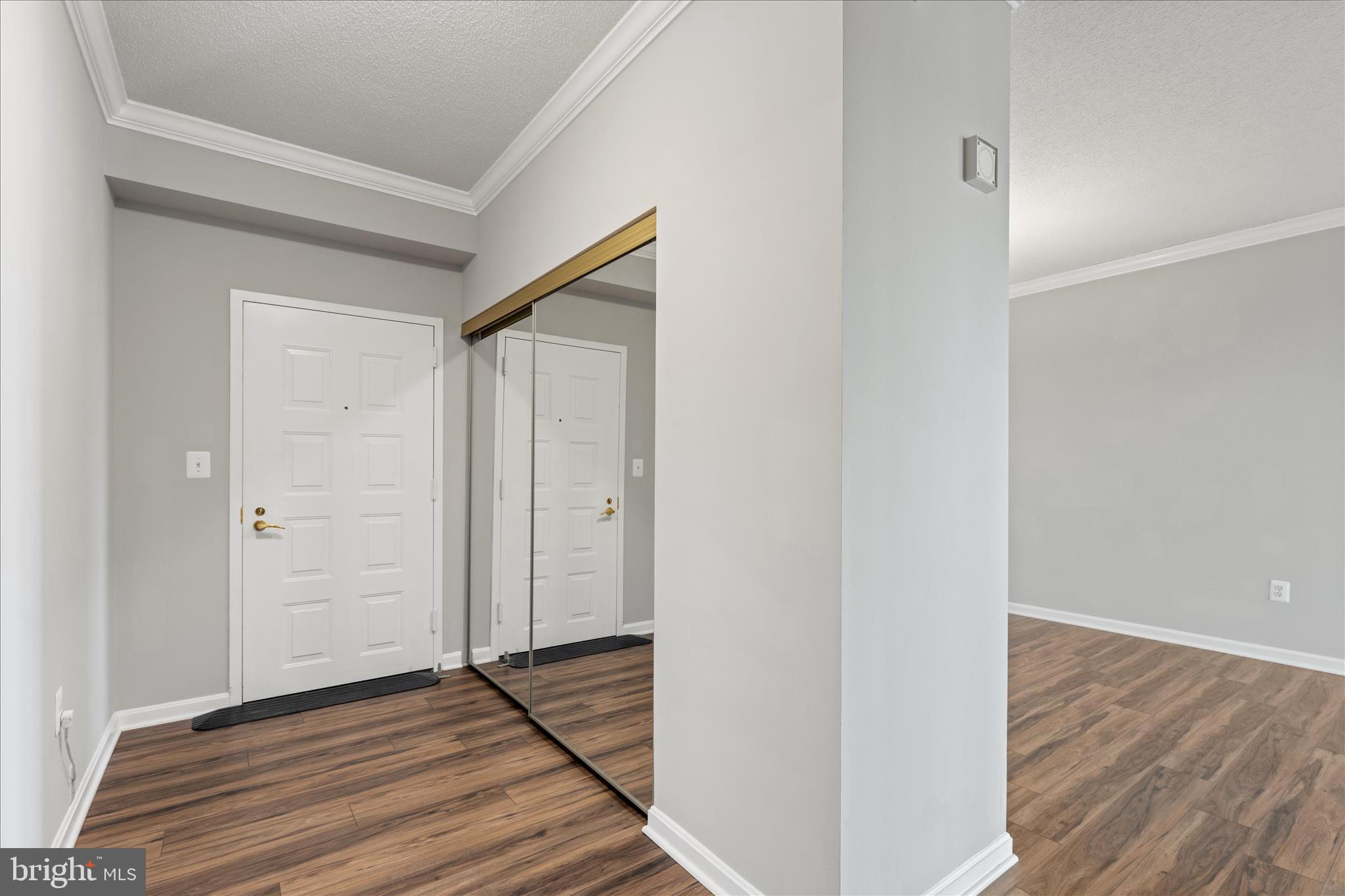 LANSDOWNE WOODS - Residential