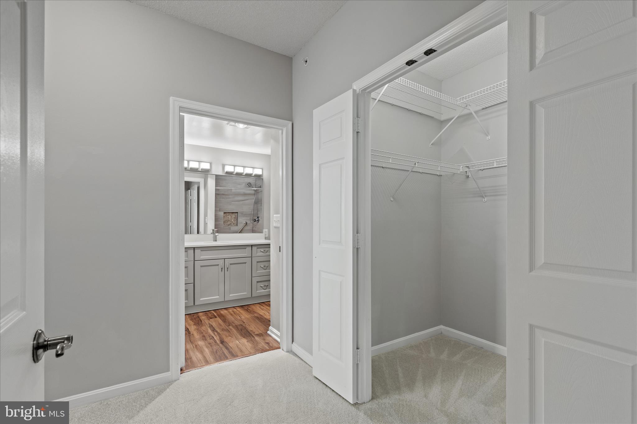 LANSDOWNE WOODS - Residential