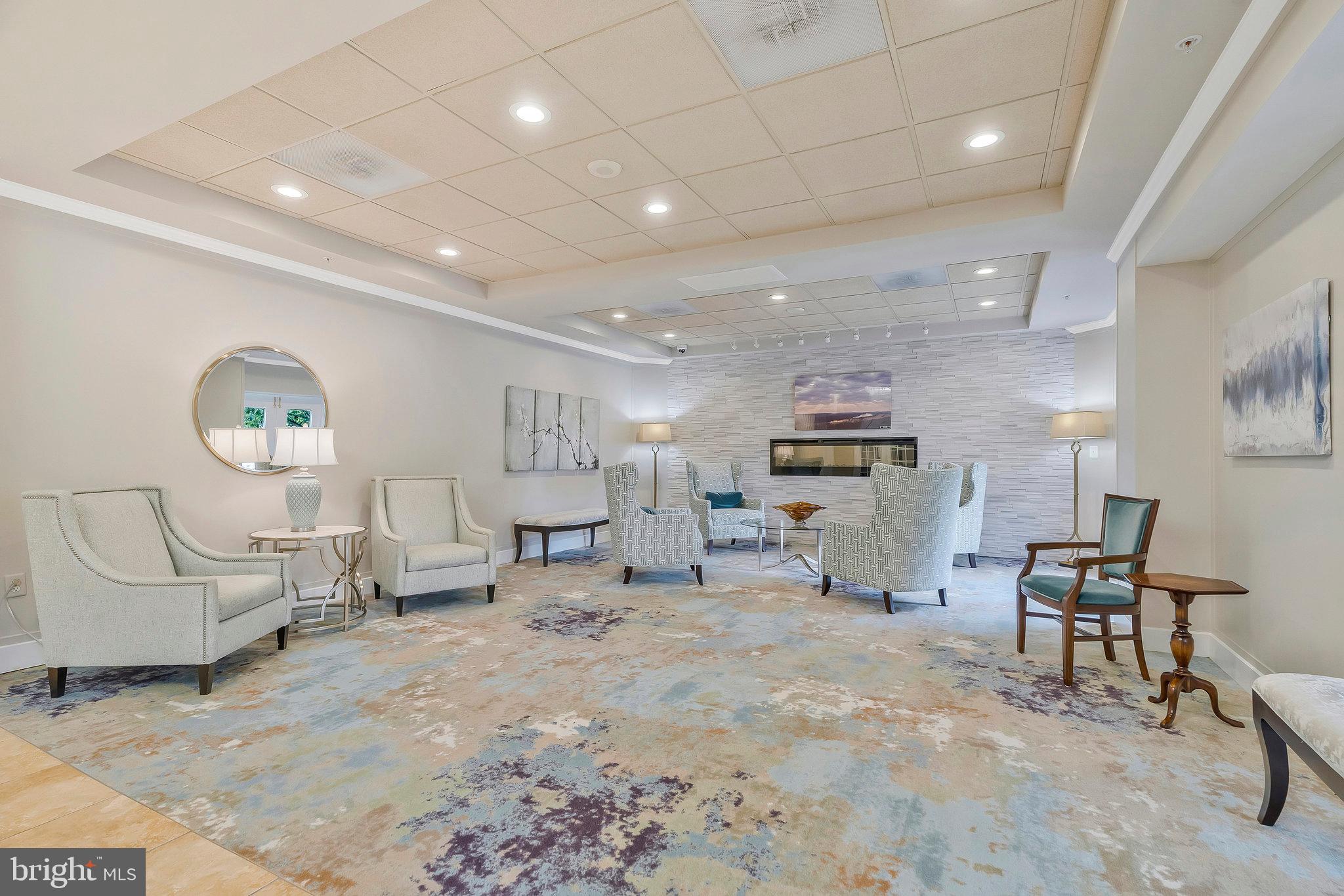 LANSDOWNE WOODS - Residential