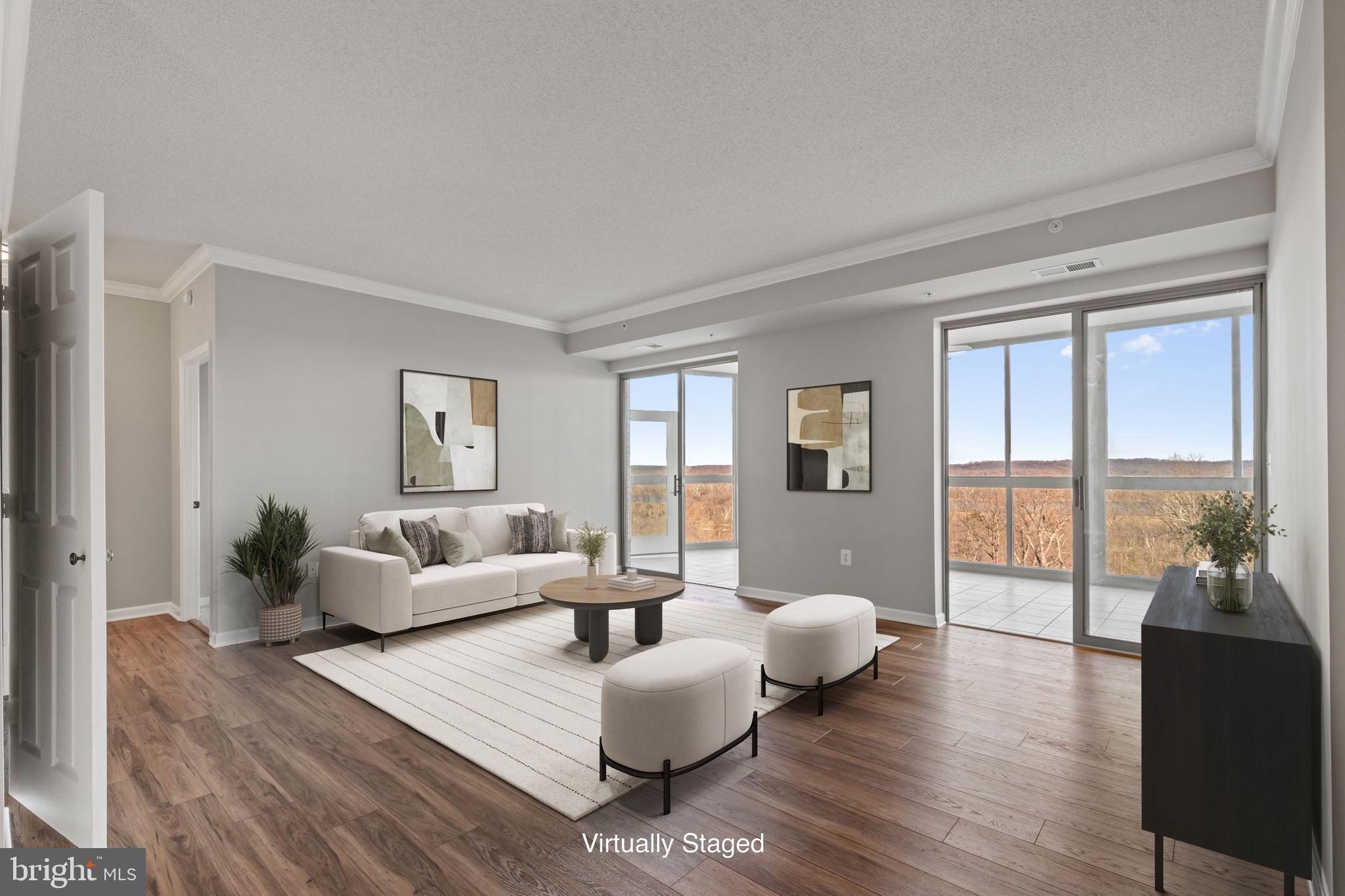 LANSDOWNE WOODS - Residential