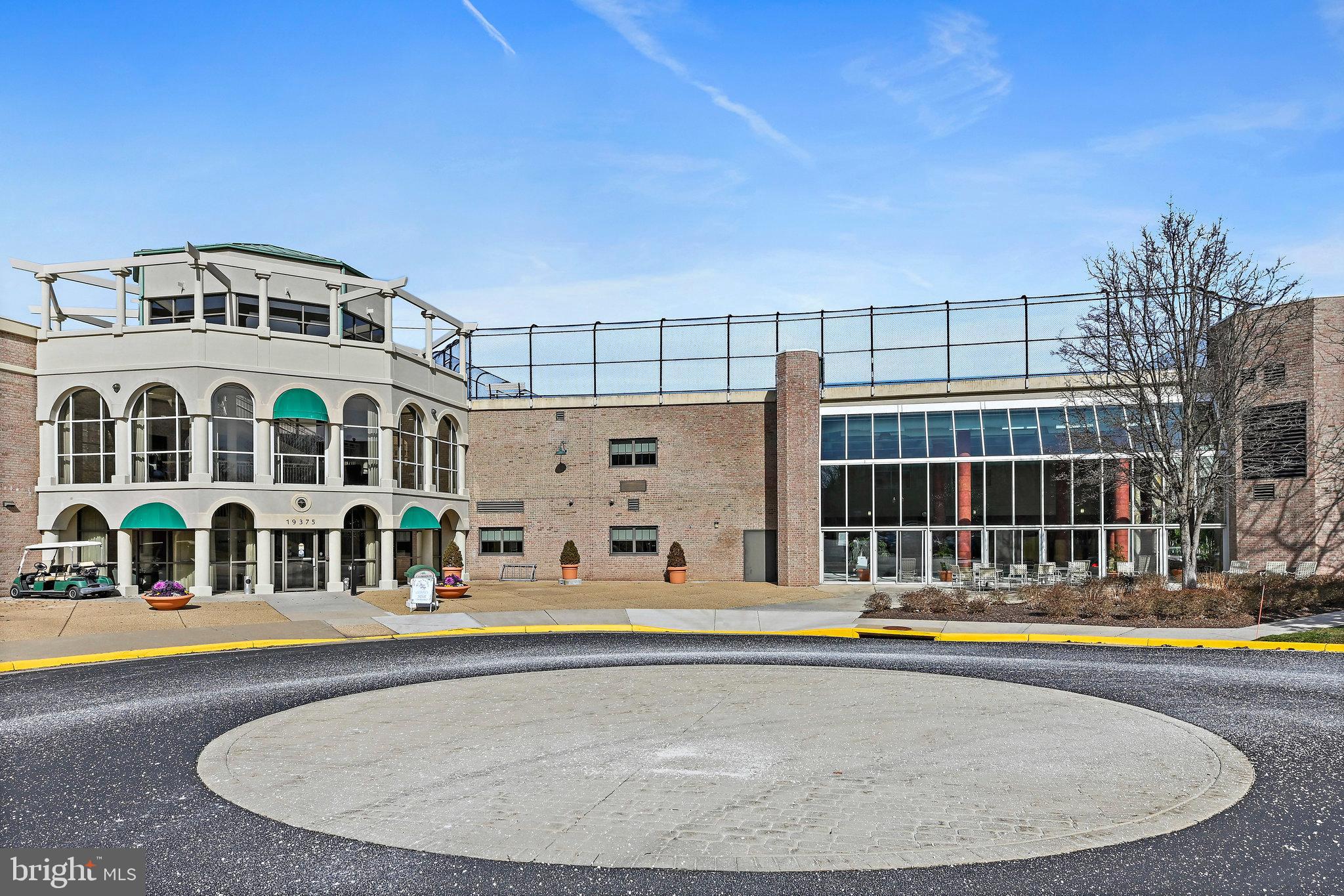 LANSDOWNE WOODS - Residential
