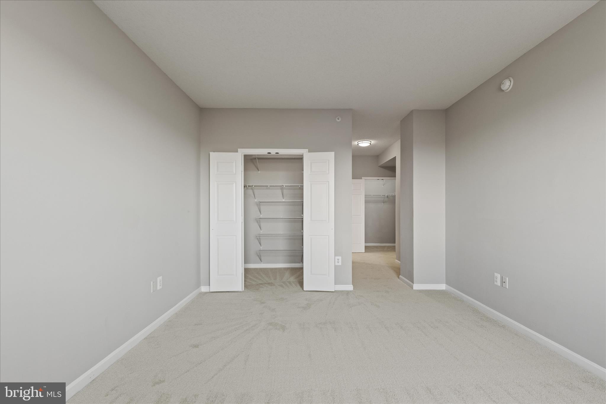 LANSDOWNE WOODS - Residential