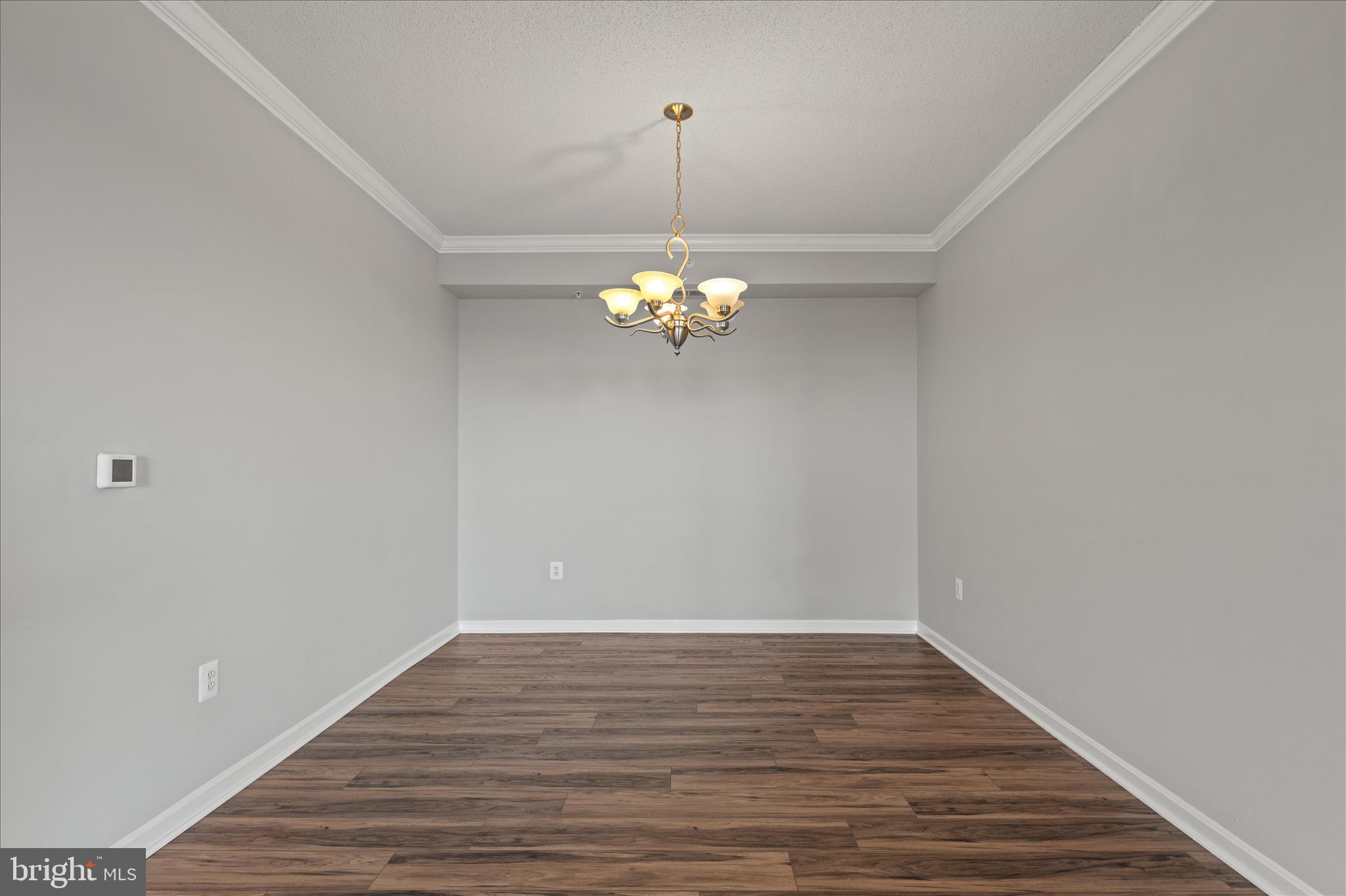 LANSDOWNE WOODS - Residential