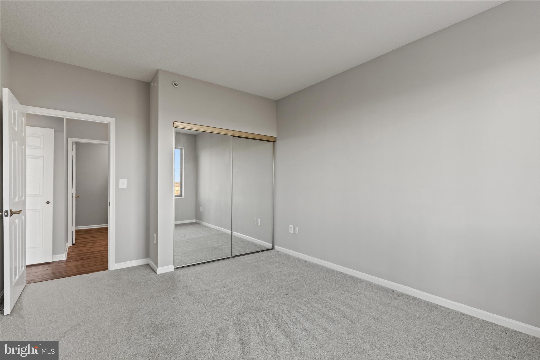 LANSDOWNE WOODS - Residential