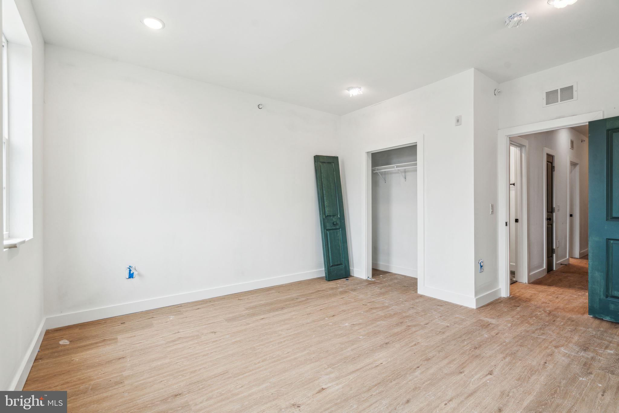 BELMONT - Residential Lease