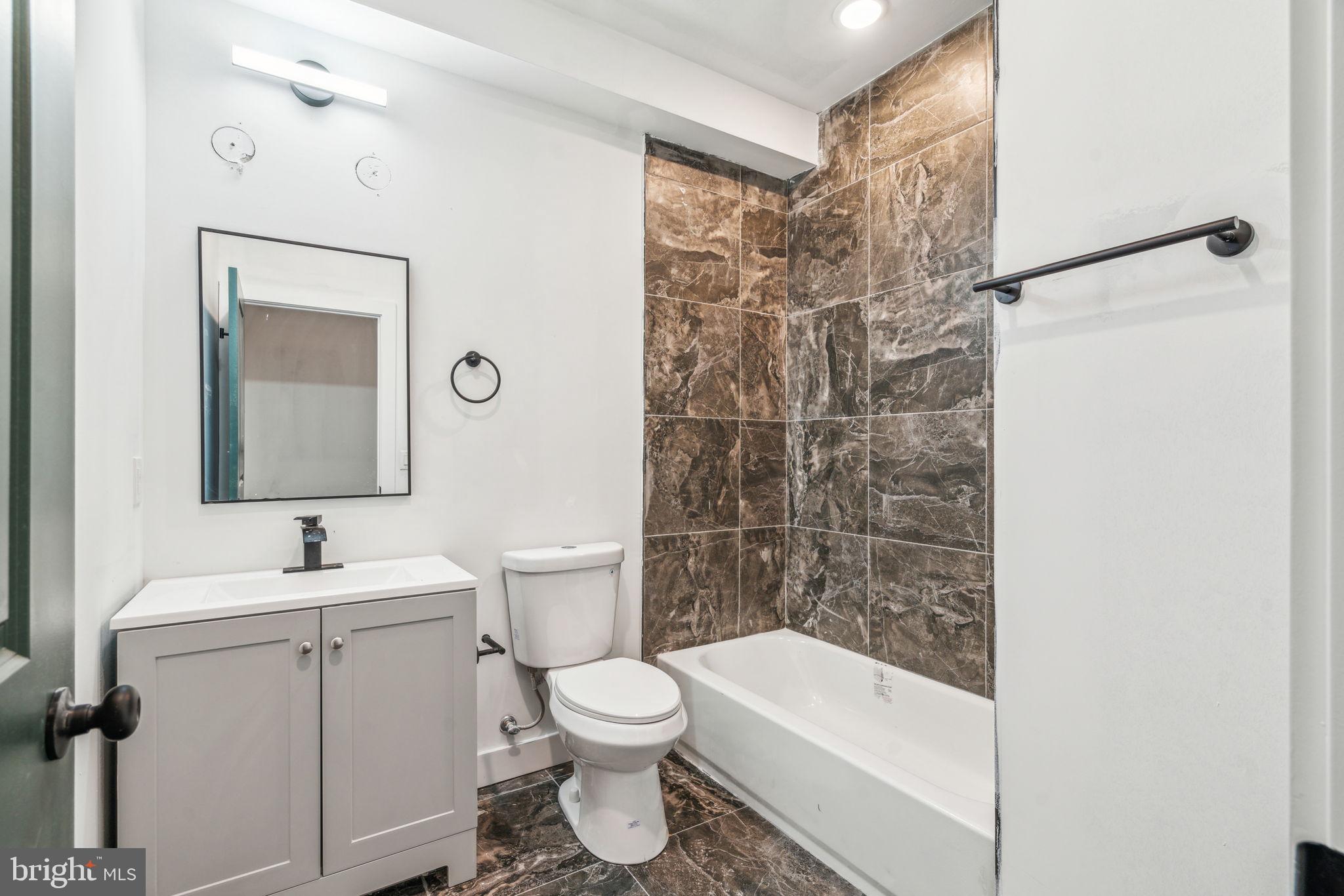 BELMONT - Residential Lease