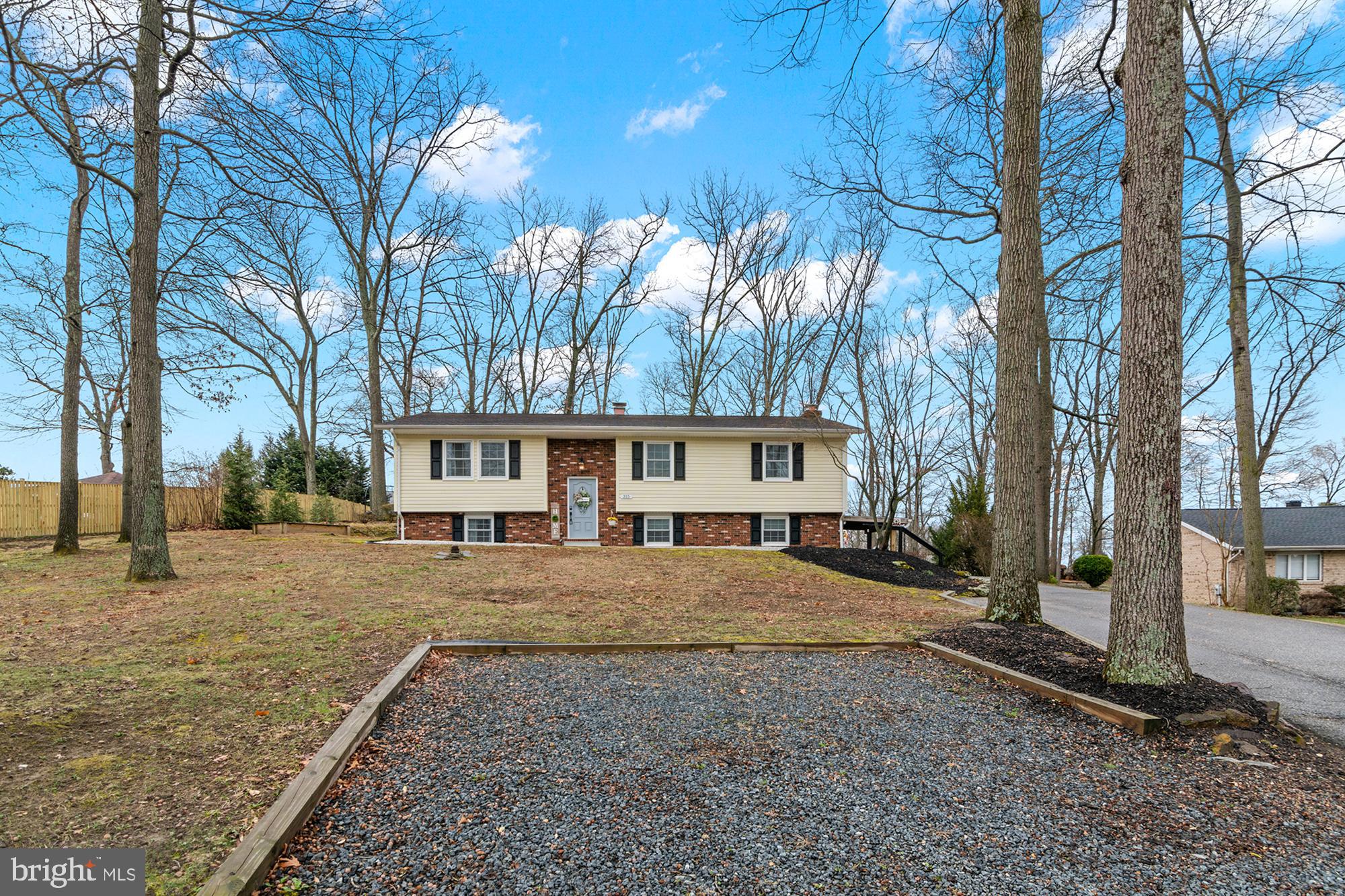 ELVATON ACRES - Residential