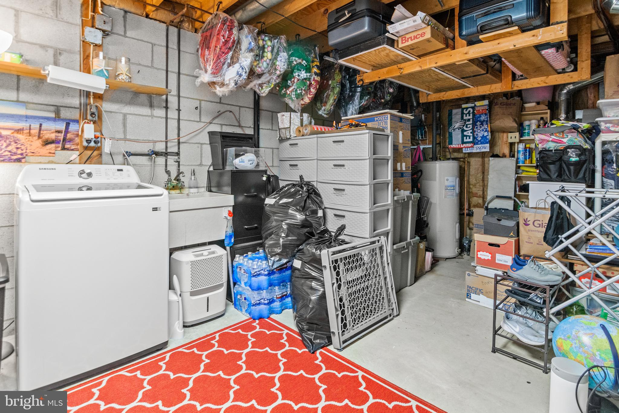 ELVATON ACRES - Residential